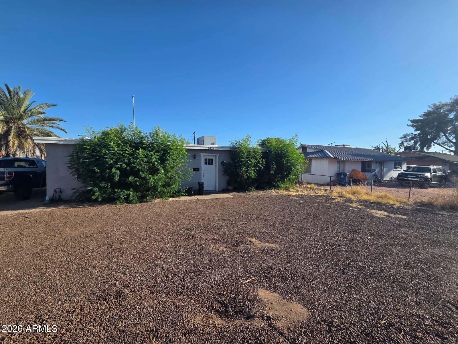 9903 E UNIVERSITY Drive