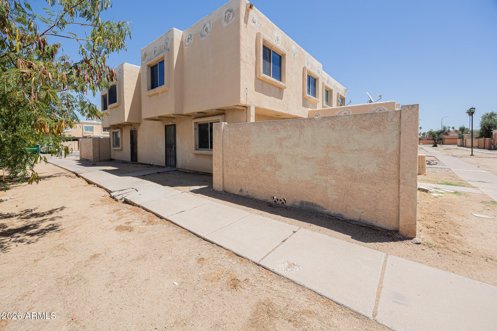 4403 E RIVERSIDE Street