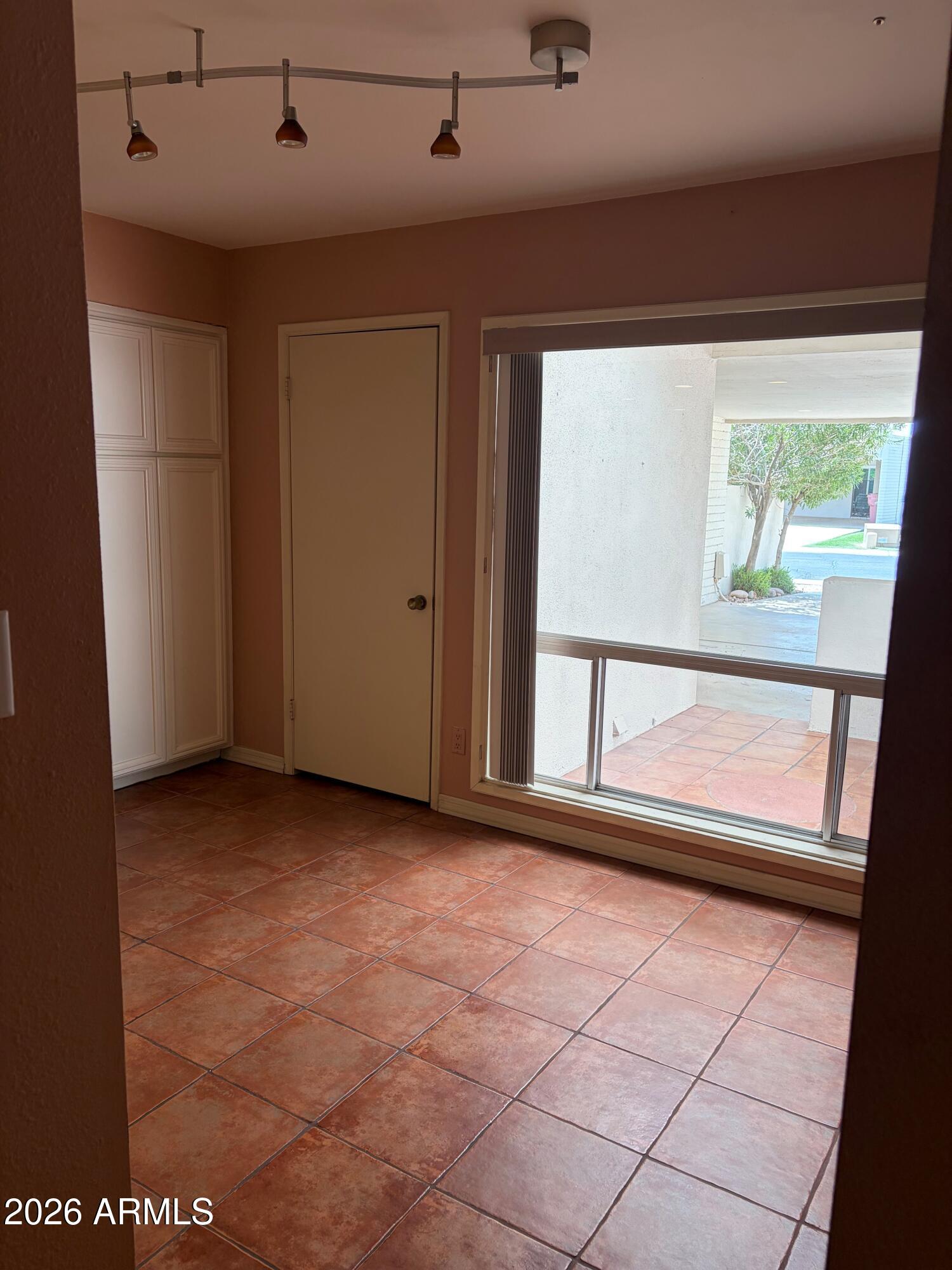 7221 N VIA DE LA SIESTA --