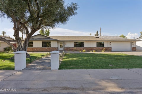 Photo of 144 E Winter Drive, Phoenix, AZ 85020 (MLS # 7042985)