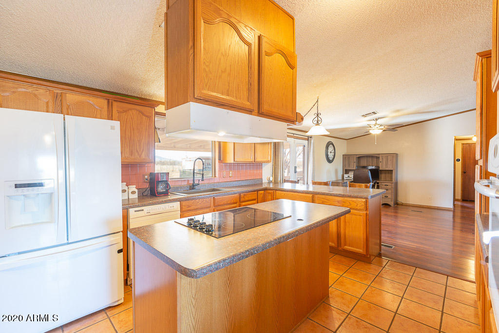 GREATER SAN PEDRO RANCHES - Residential