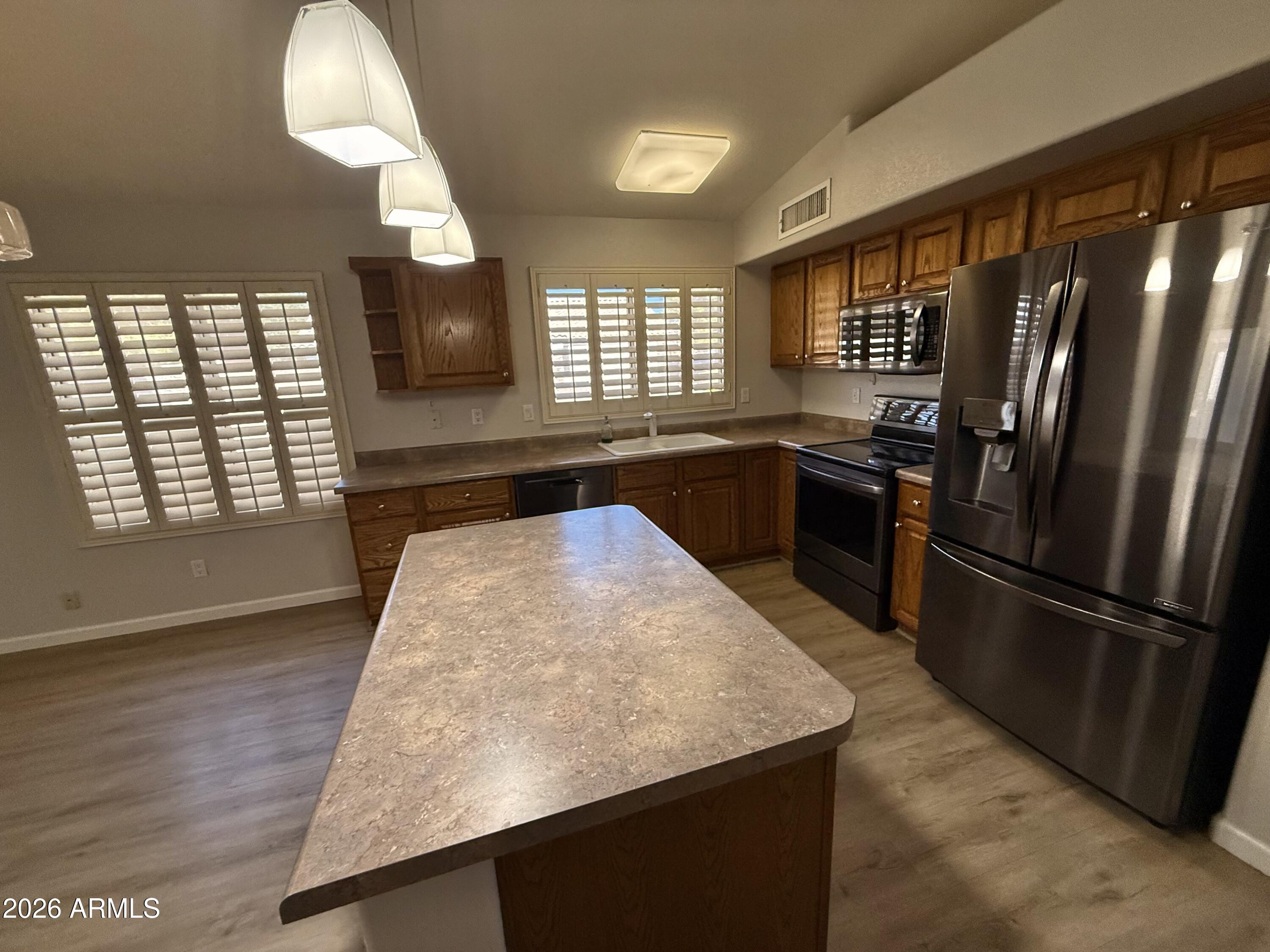 1741 S CLEARVIEW Avenue 54