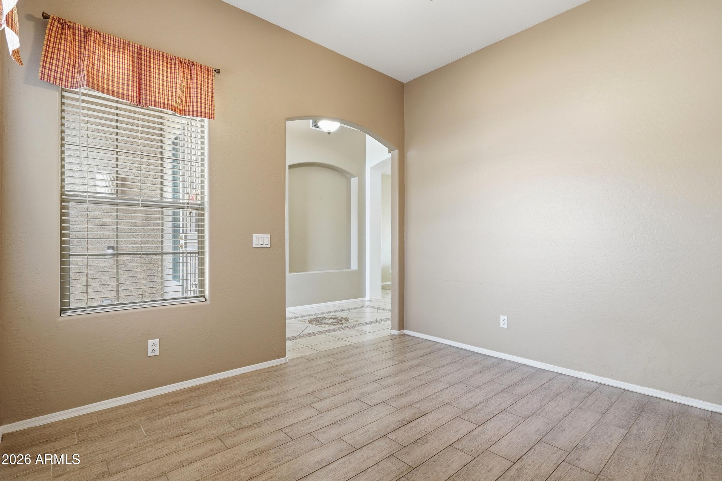 8807 W carole Lane