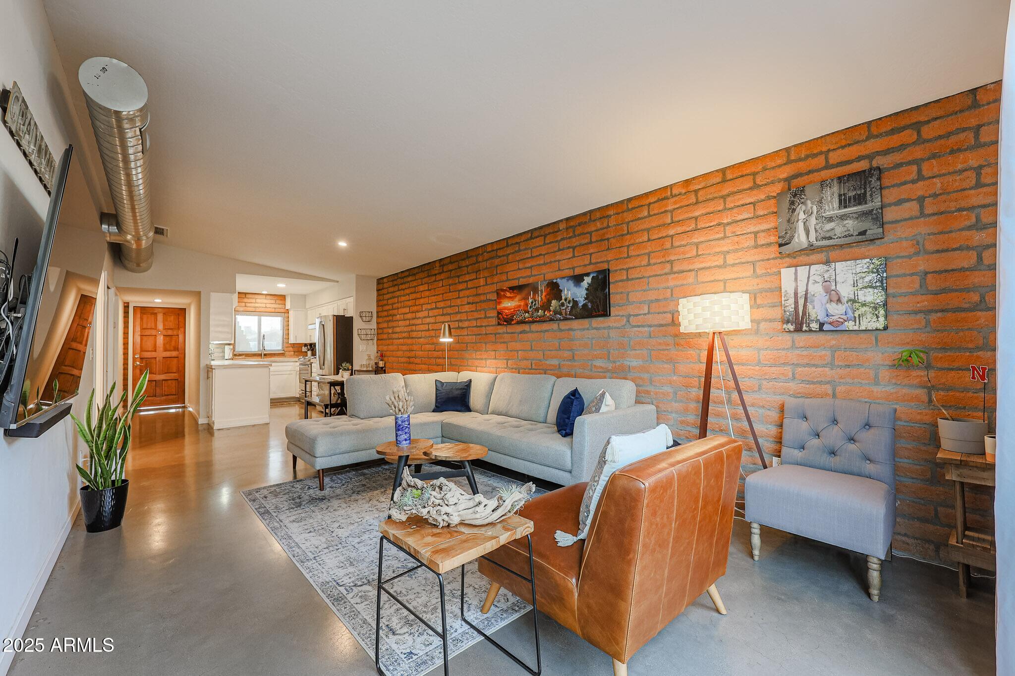 4401 E HUBBELL Street 61