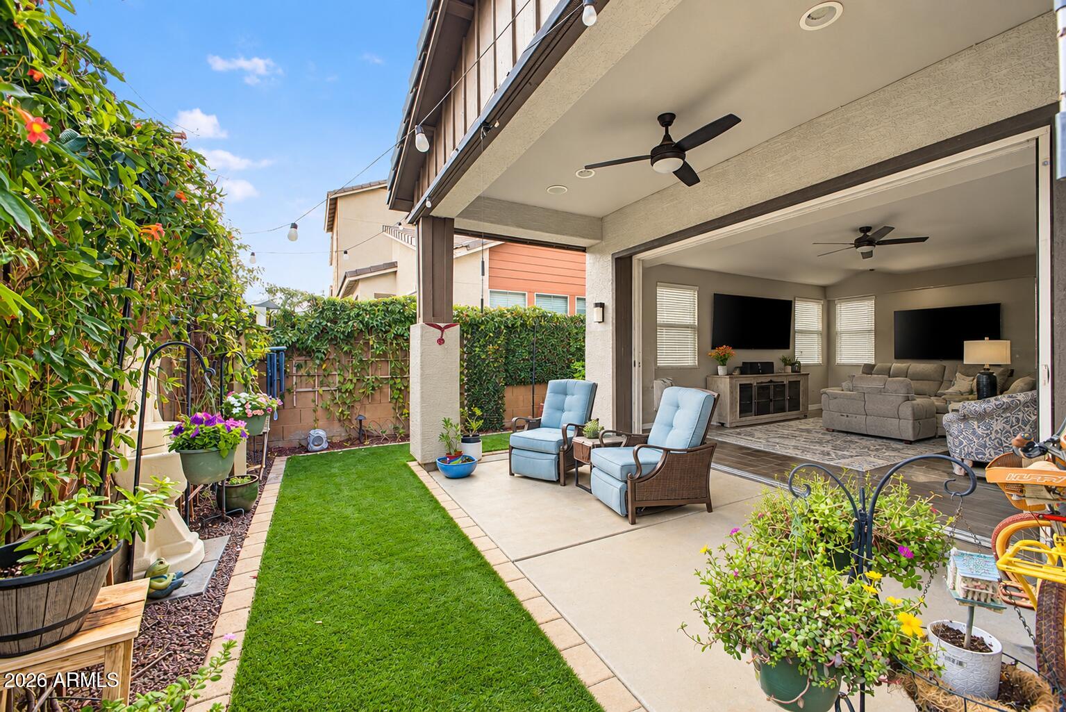 3041 S SOHO Lane
