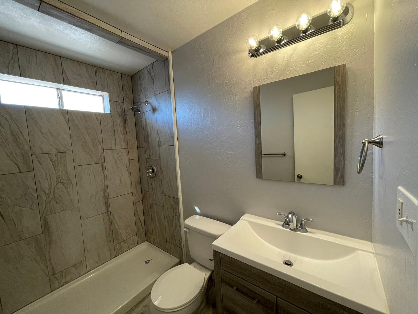 1125 N Oleander Street B