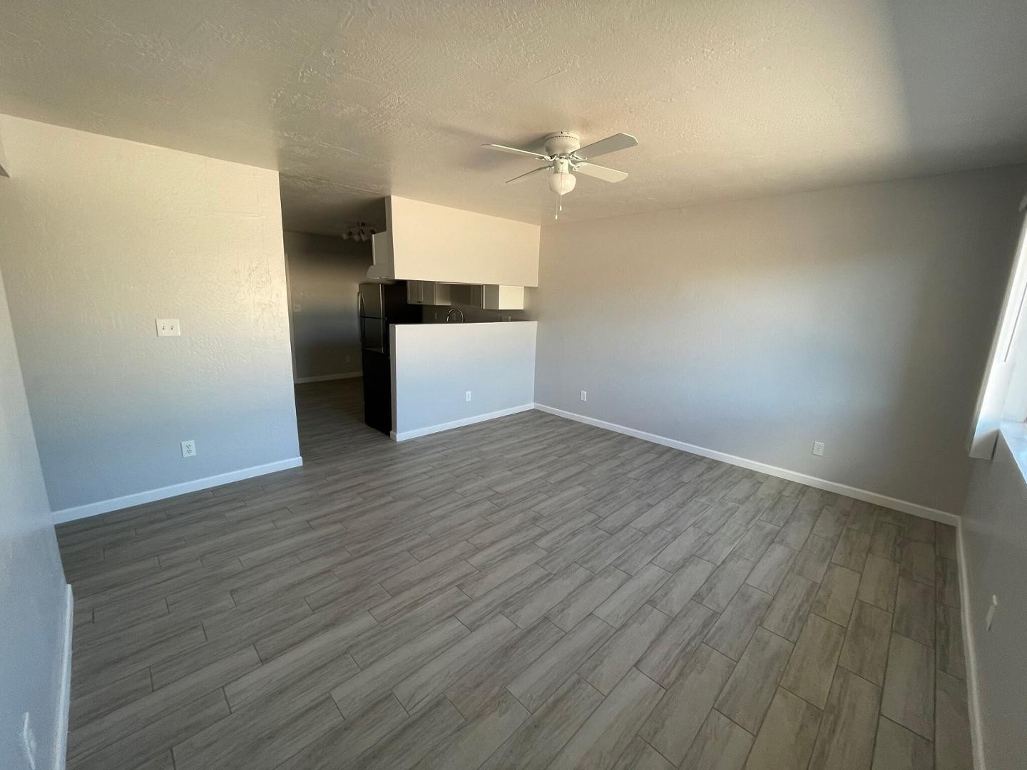 1125 N Oleander Street B