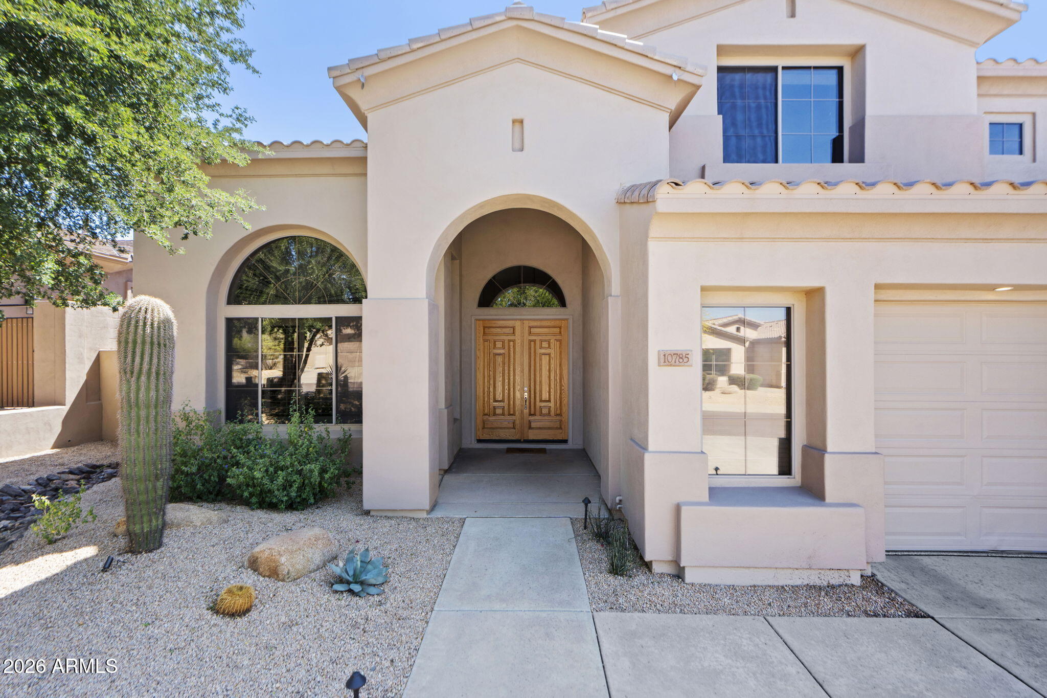 10785 E GELDING Drive