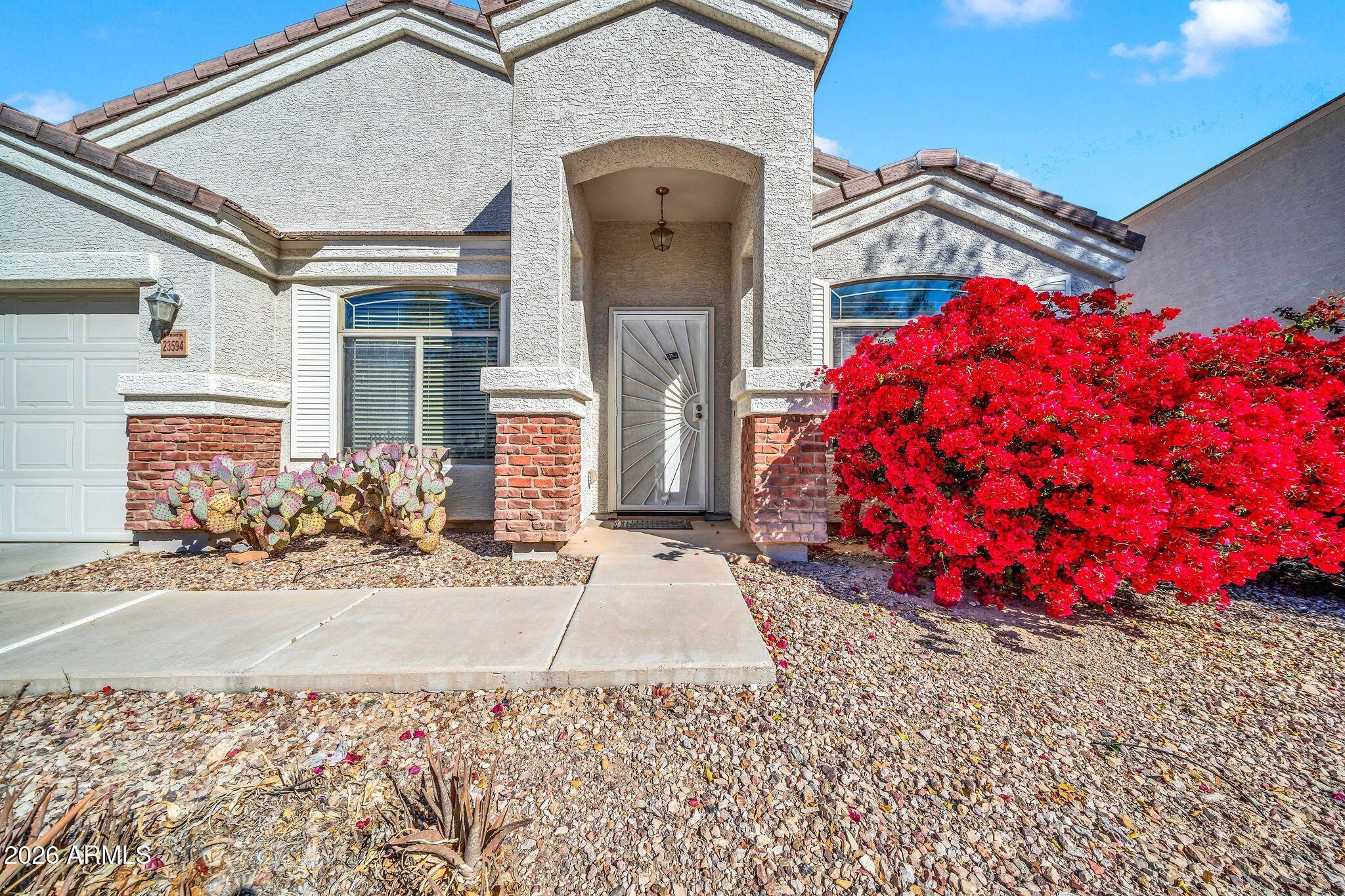 23594 W HIDALGO Avenue