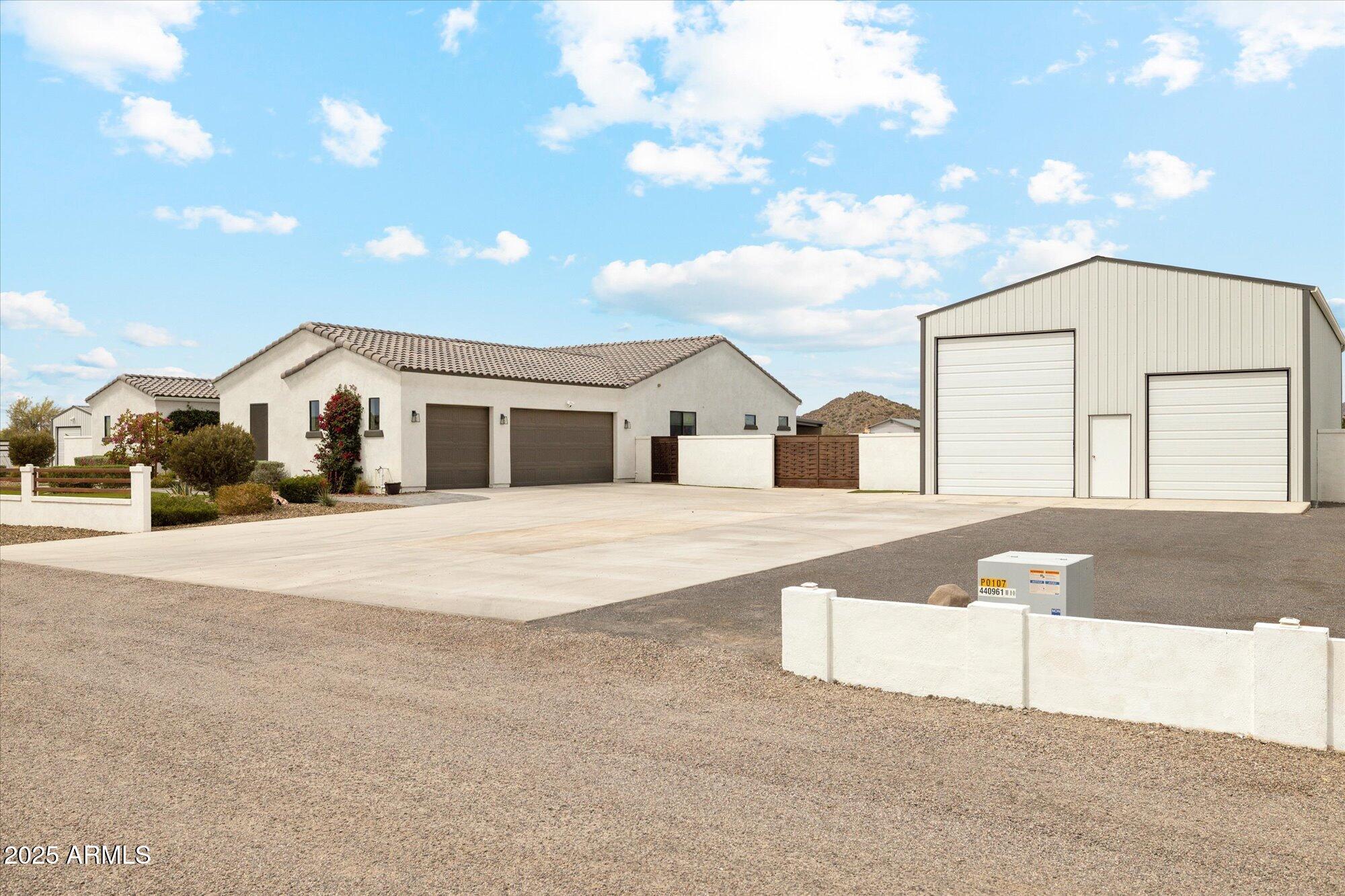 30960 N CONTEMPORARY Lane
