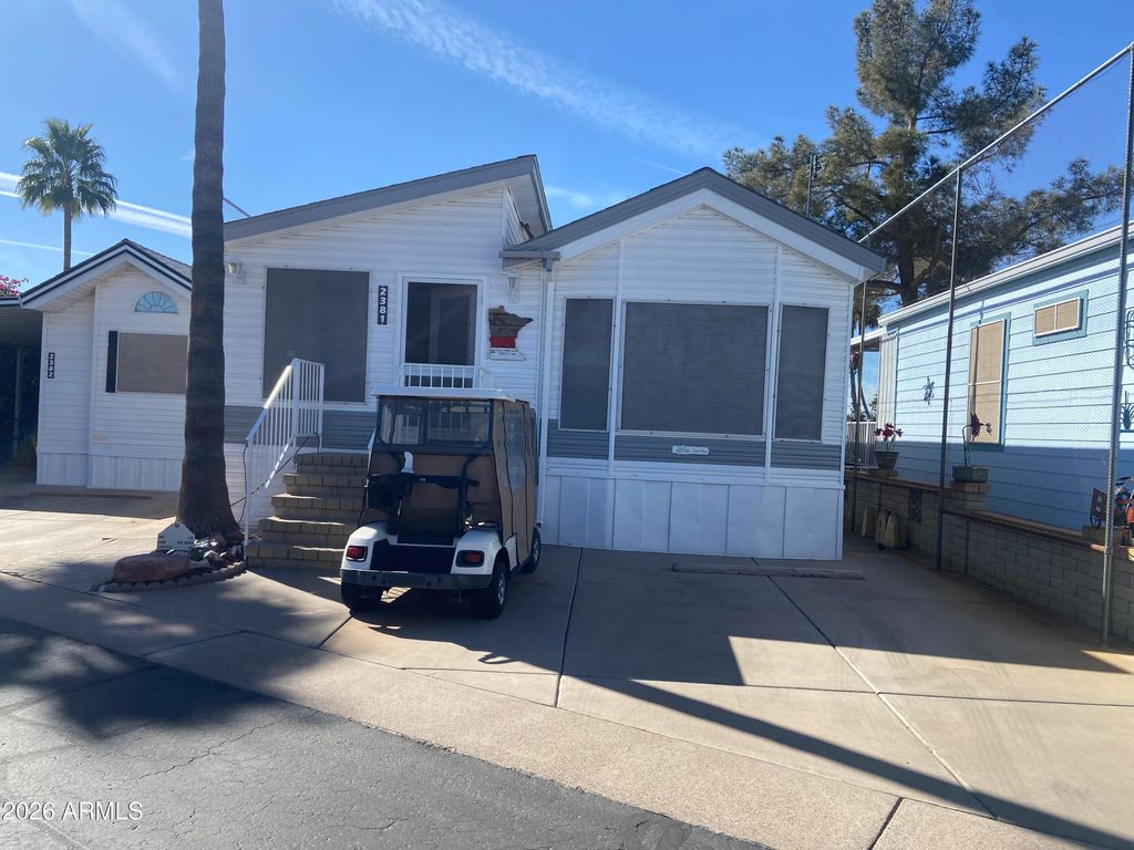 Photo of 2381 S Pomo Avenue, Apache Junction, AZ 85119 (MLS # 6975004)