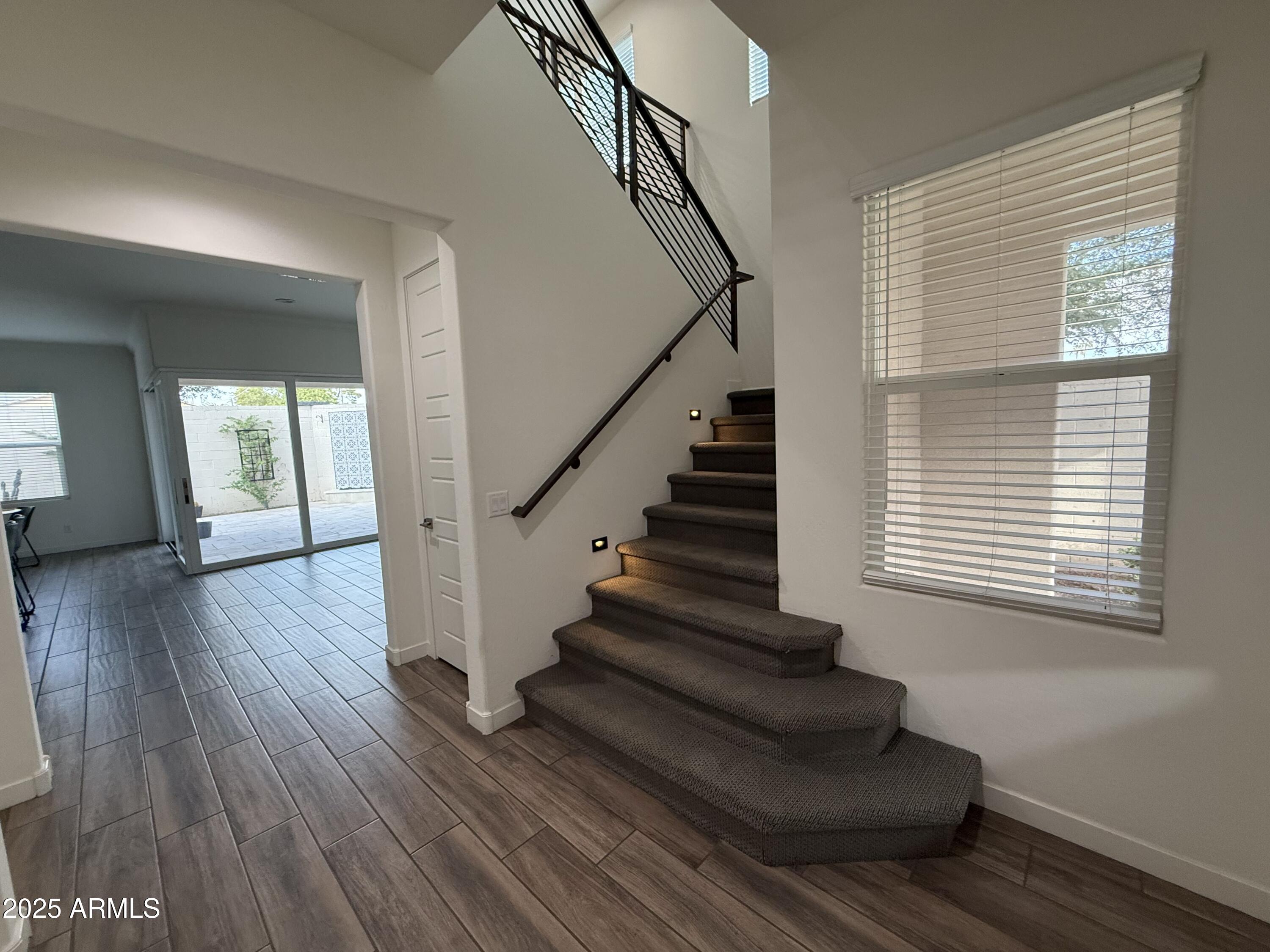 1555 E OCOTILLO Road 20