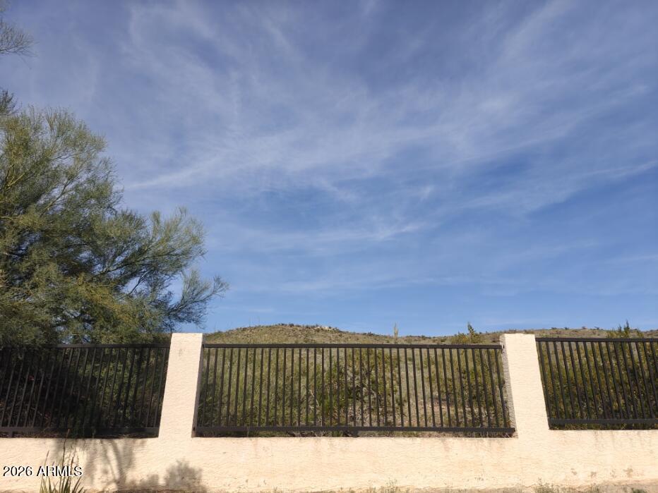 4038 E THISTLE LANDING Drive