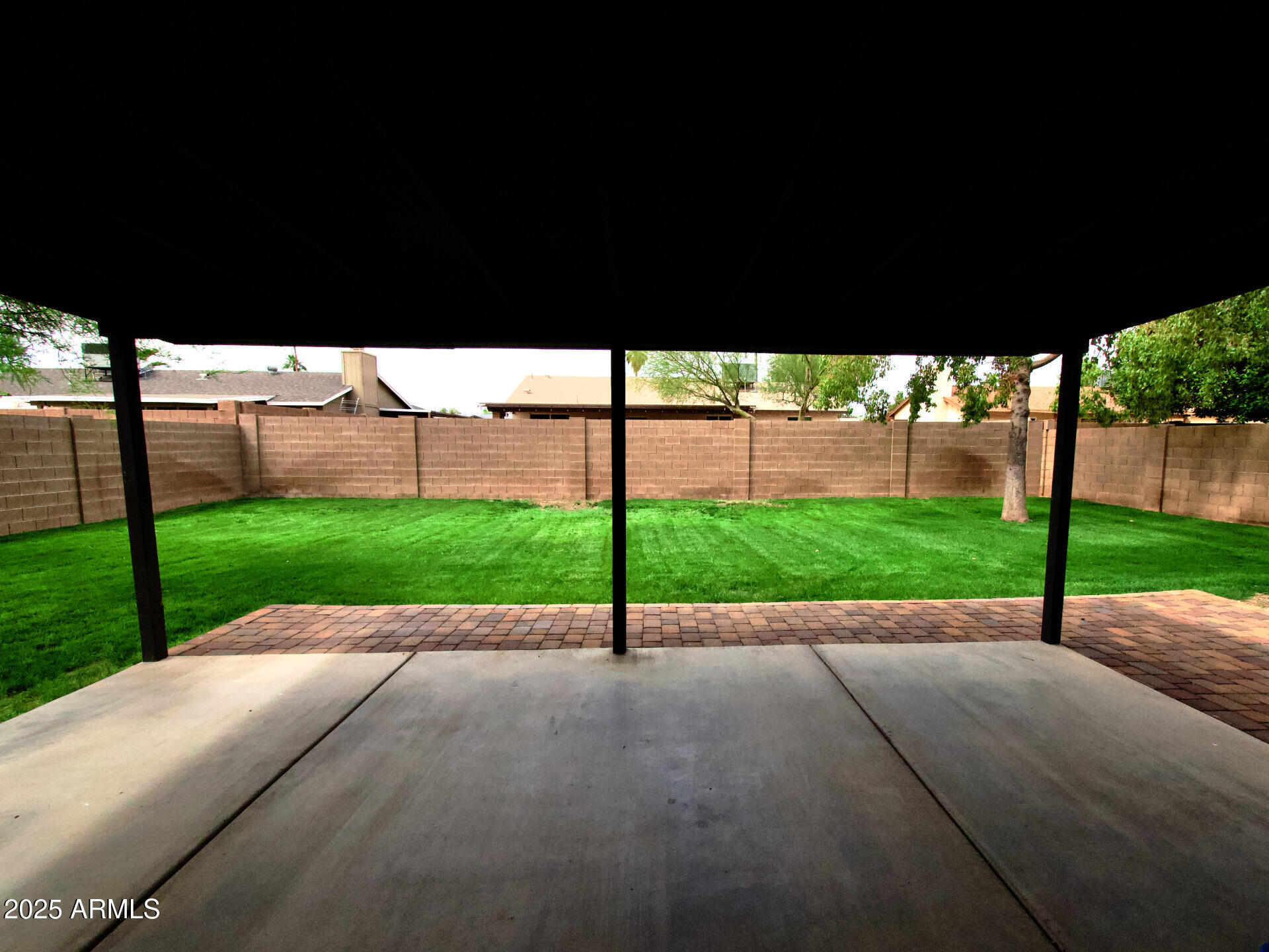 3216 E CAMPO BELLO Drive