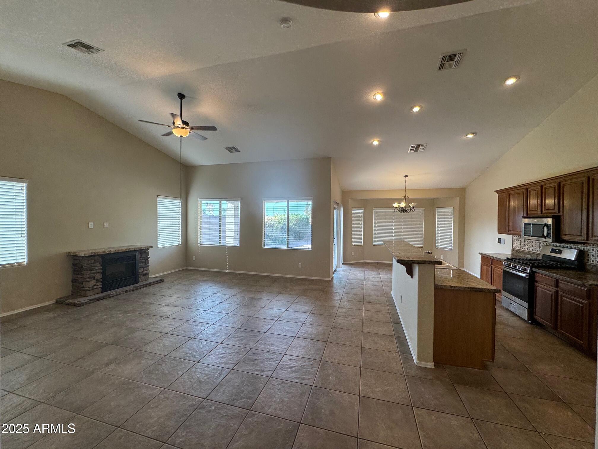 2010 E INDIGO Drive