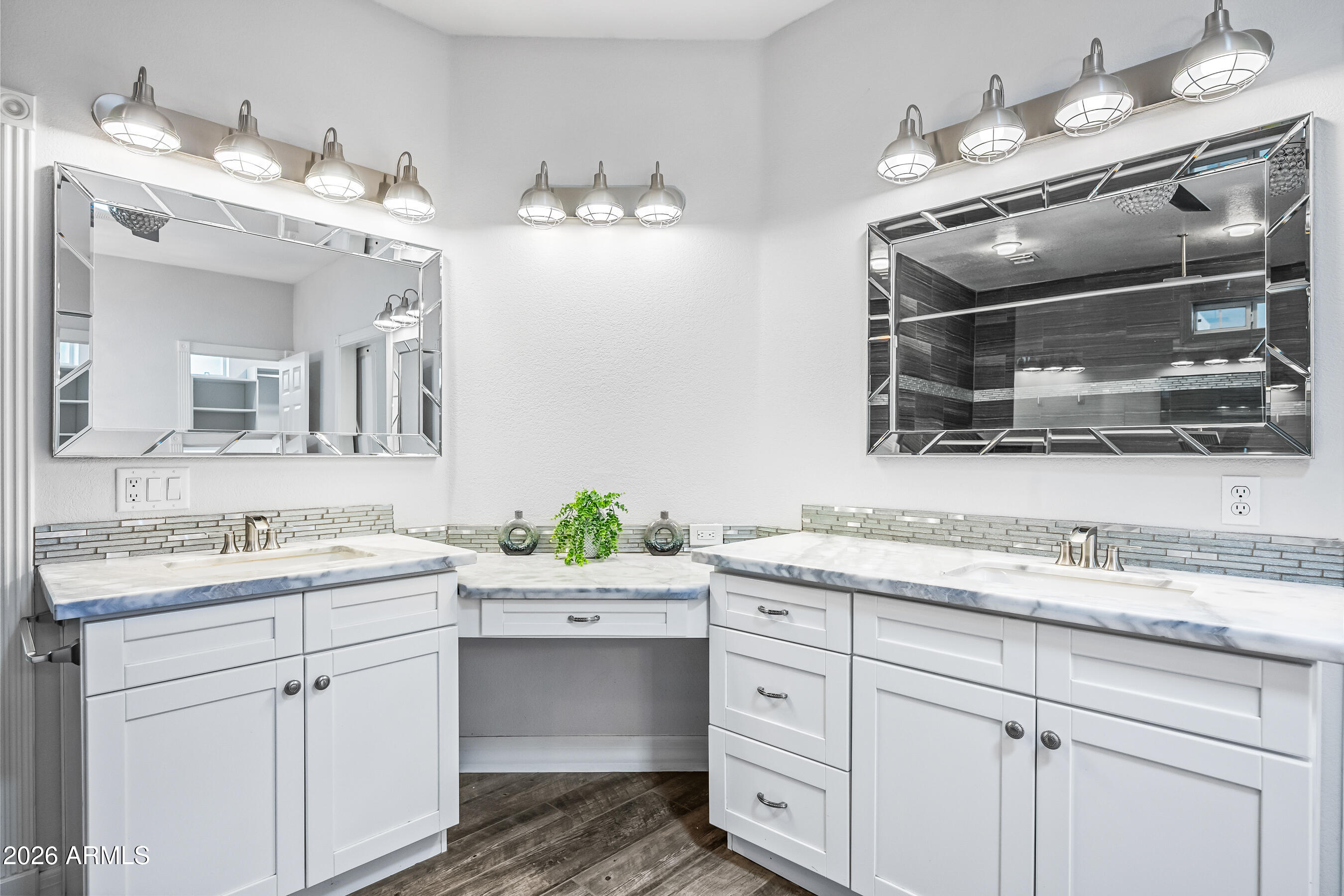 CIRCLE G AT QUEEN CREEK UNIT 3 LOTS 94-130 - Residential
