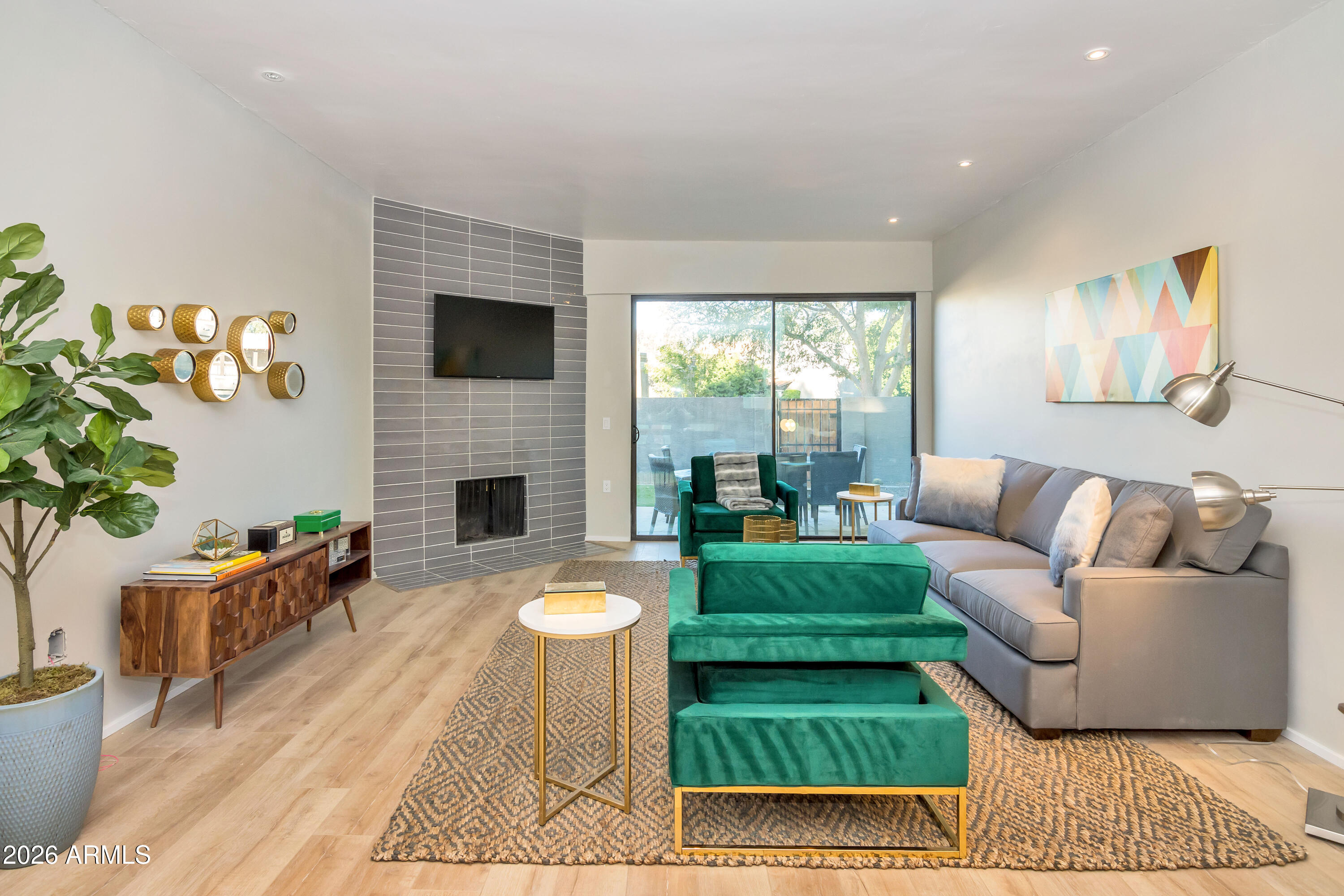 7599 E PLEASANT RUN --