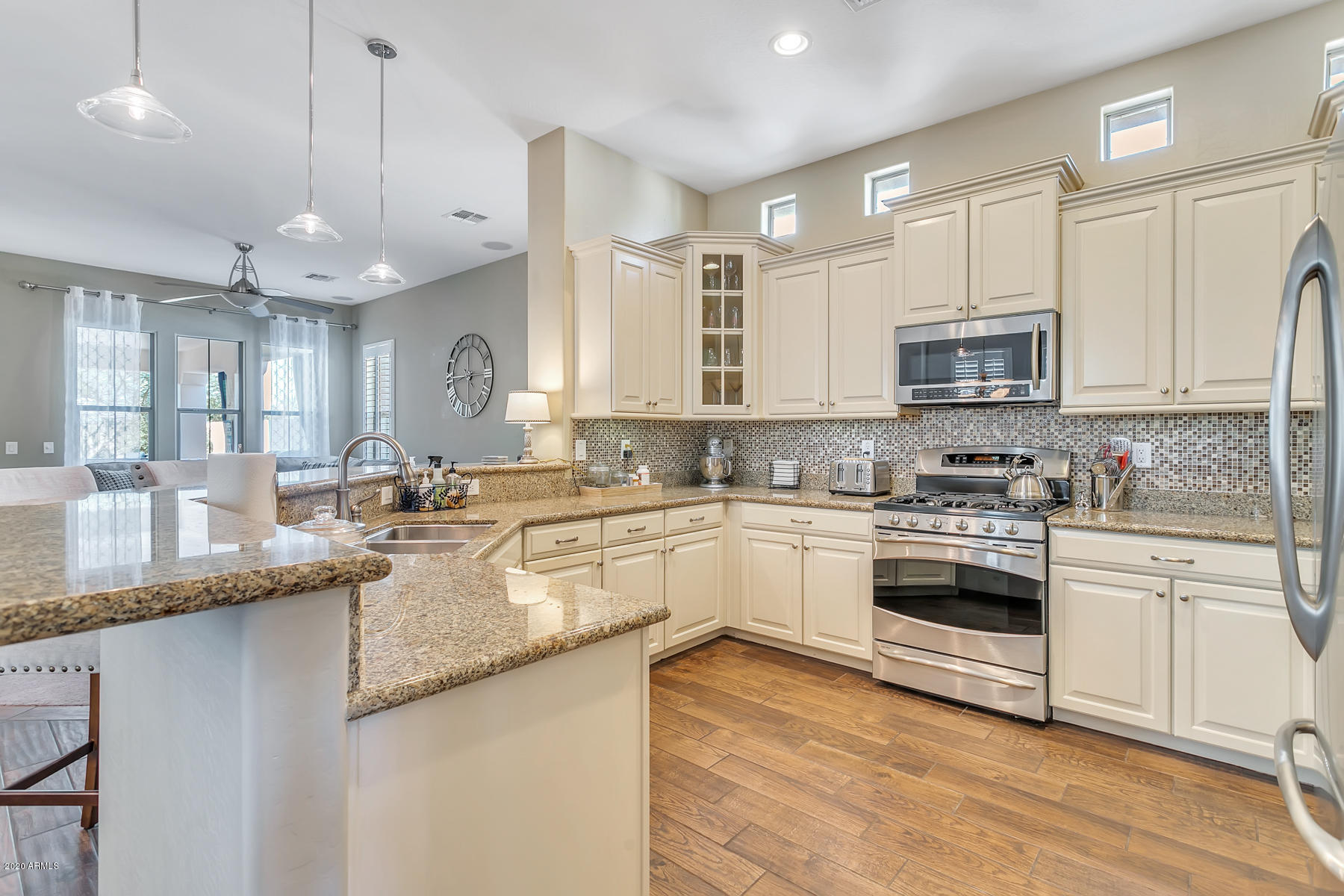 20754 W SUNRISE Court