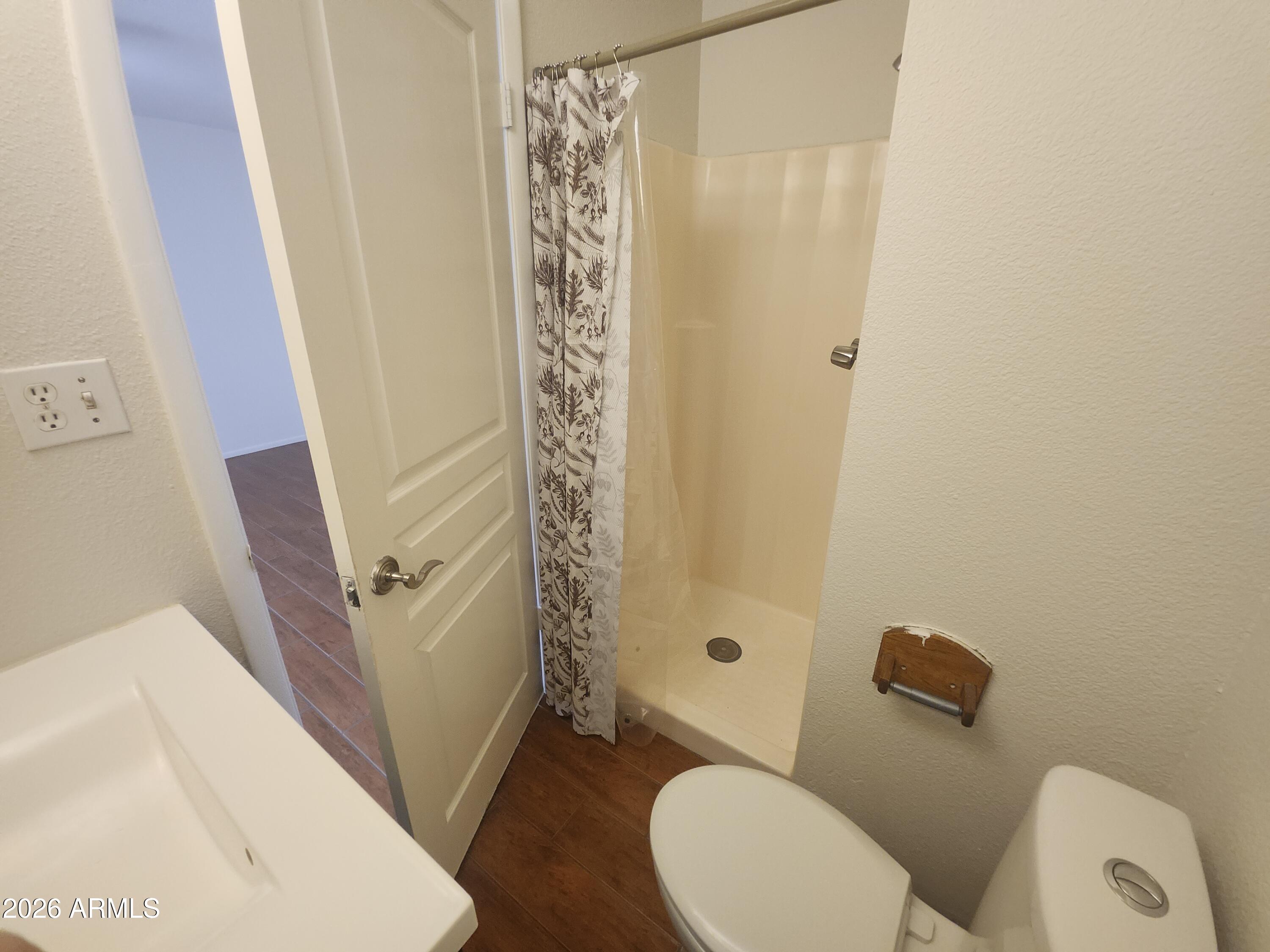 4325 E VINEYARD Road