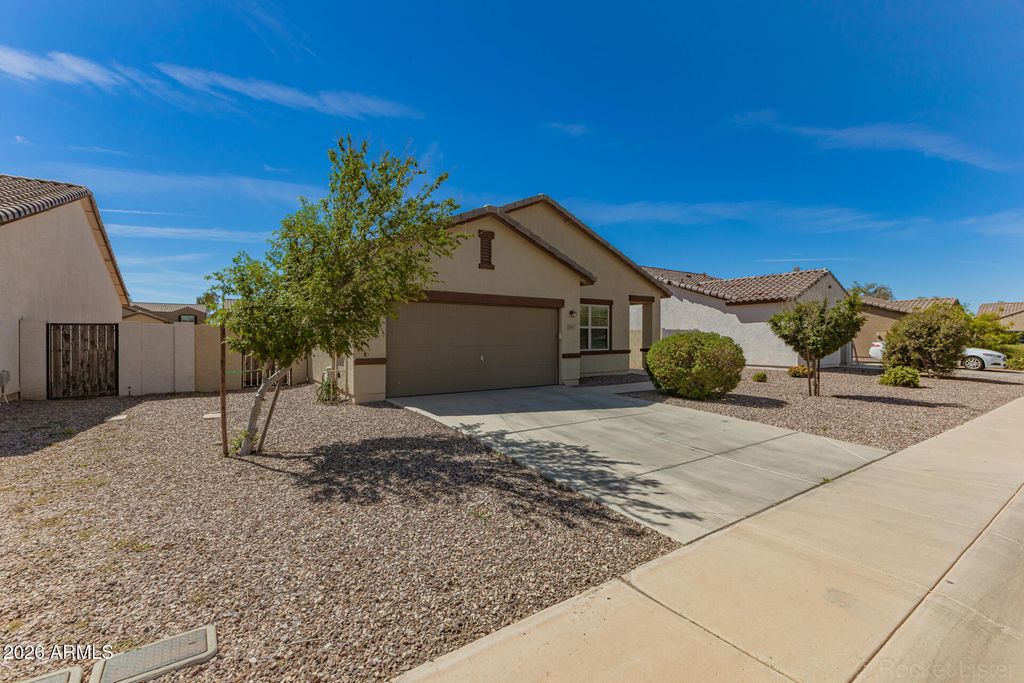 Photo of 2665 E Renegade Trail, San Tan Valley, AZ 85143 (MLS # 6985236)