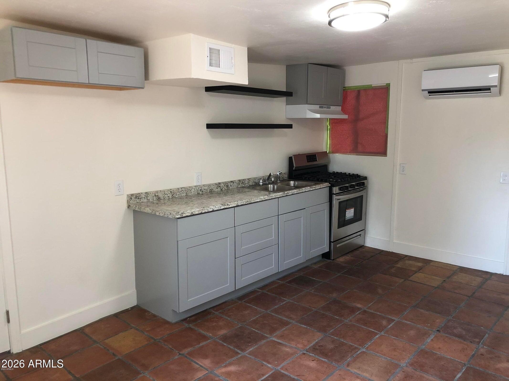 CAPITOLA PLACE - Residential Income