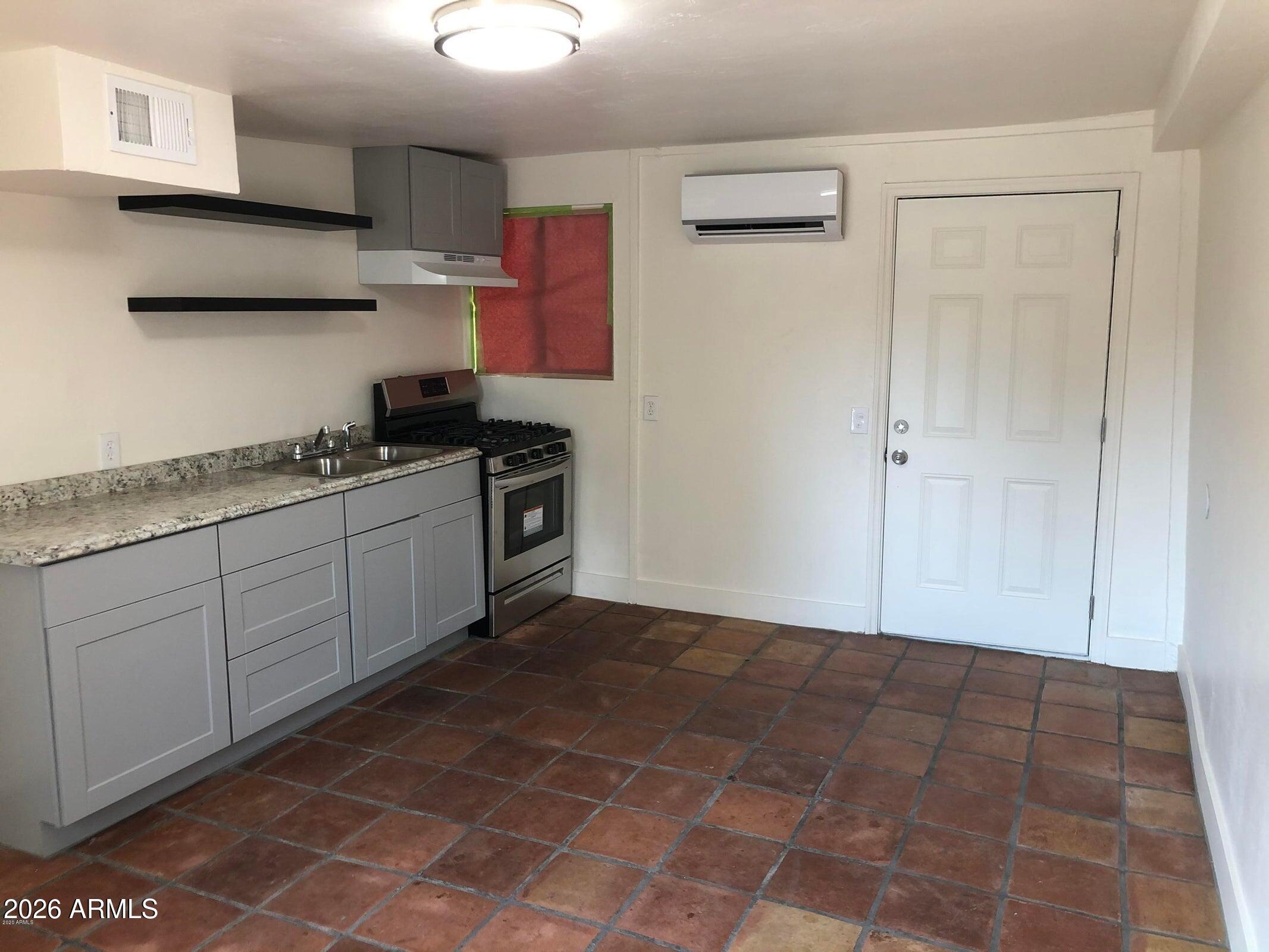 CAPITOLA PLACE - Residential Income