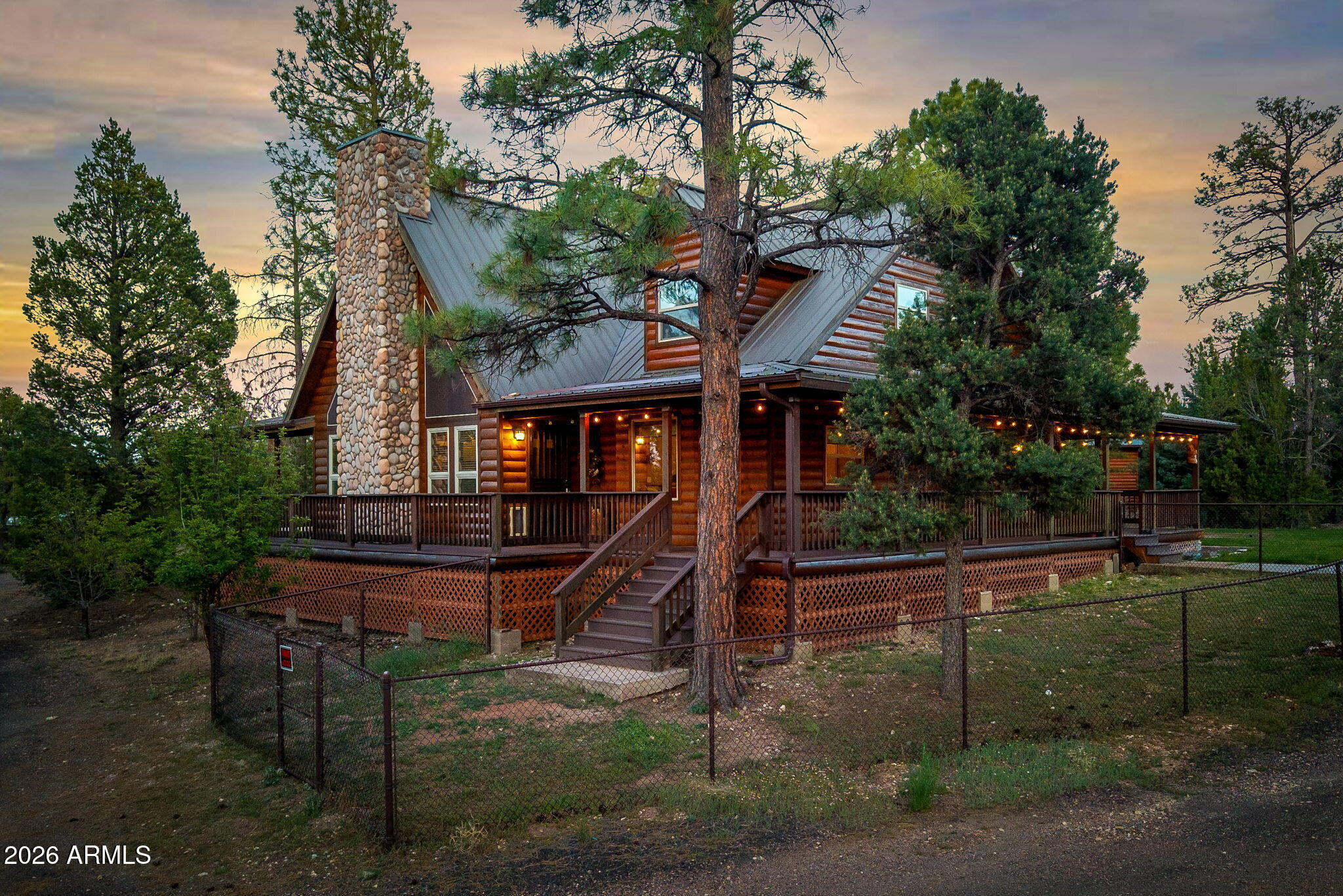 BUCKSKIN ARTISTS COMMUNITY WEST - Residential