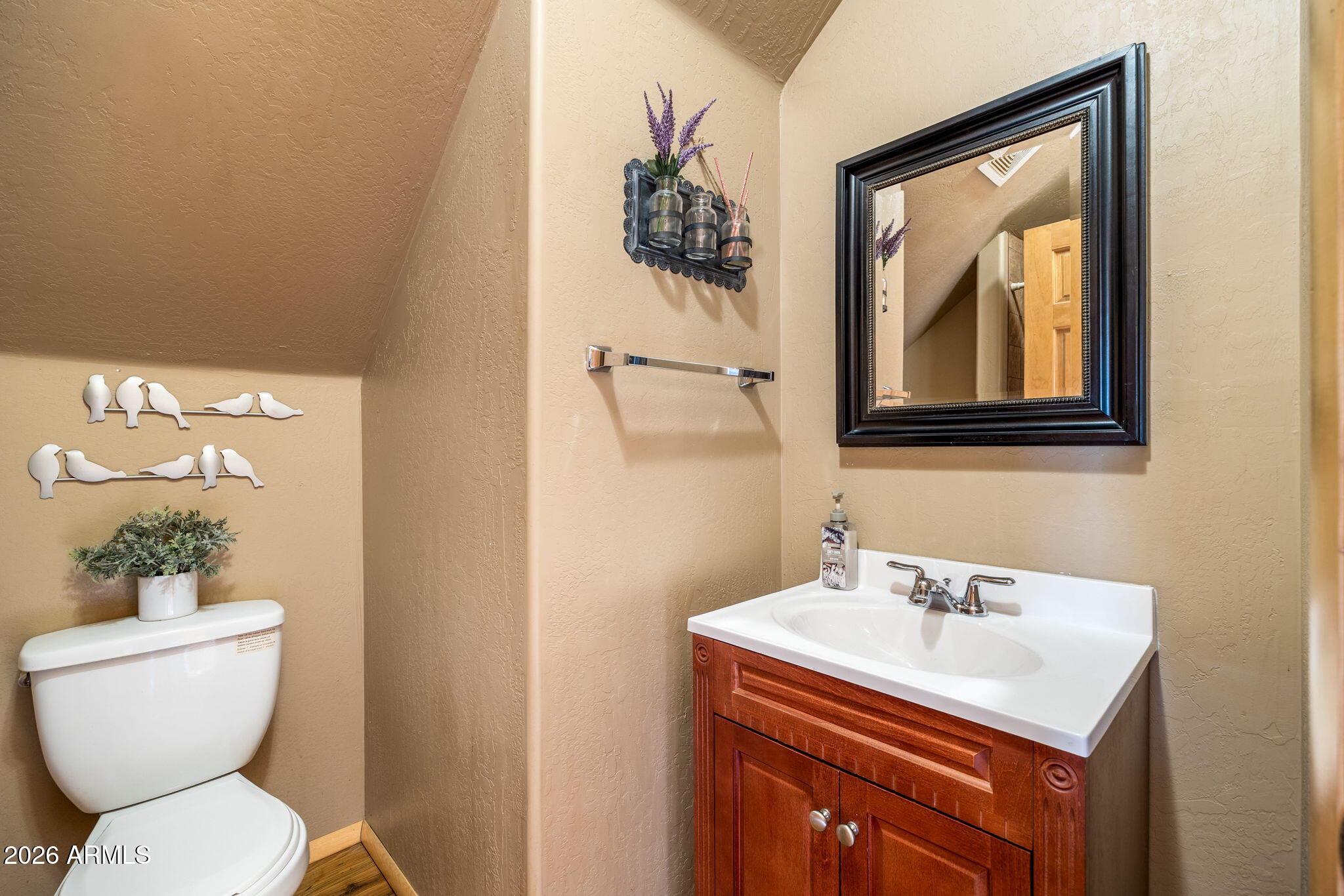 BUCKSKIN ARTISTS COMMUNITY WEST - Residential