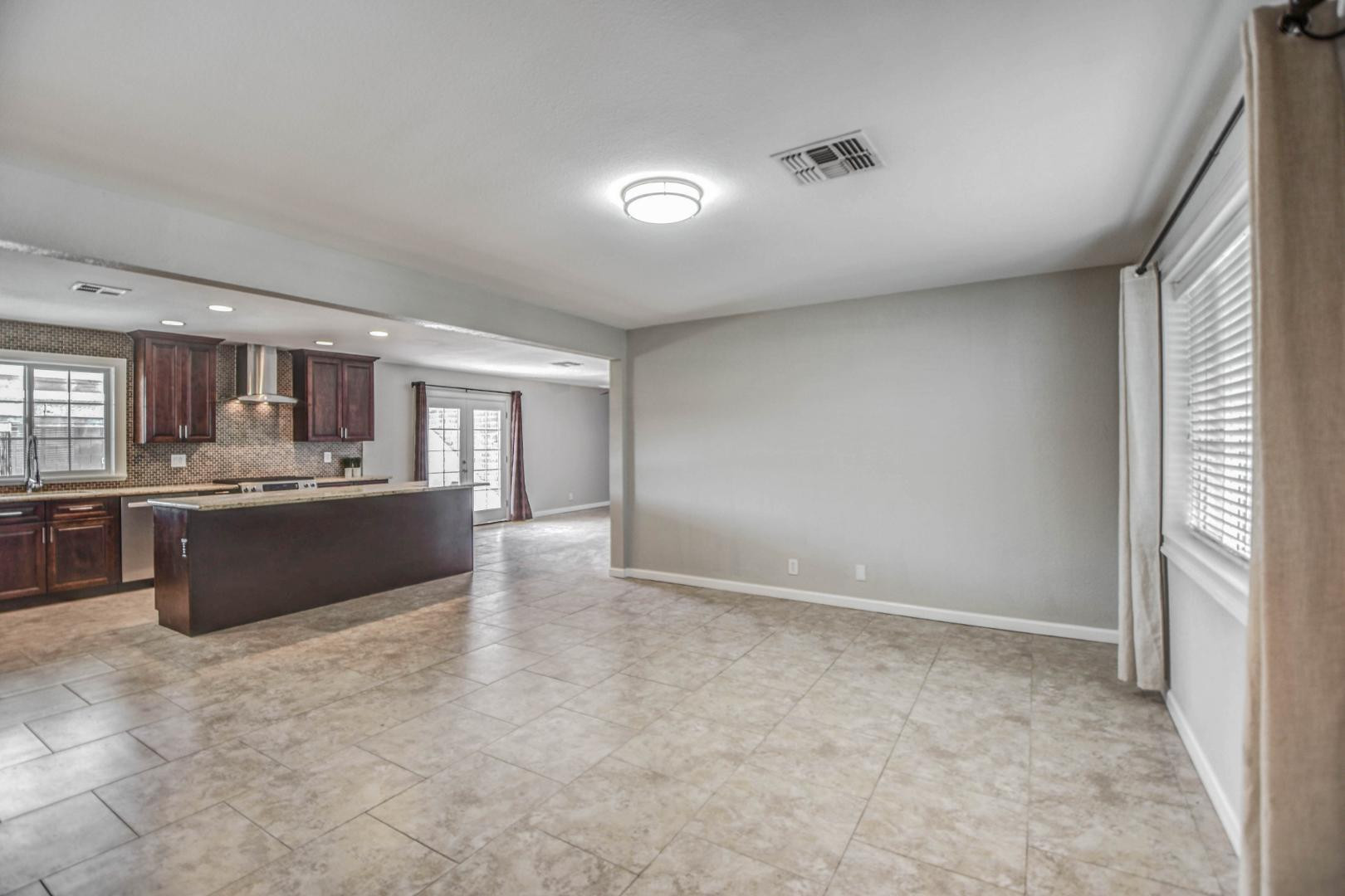 21 E McKinley Street