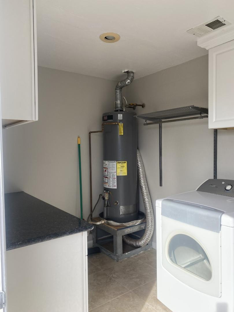 21 E McKinley Street