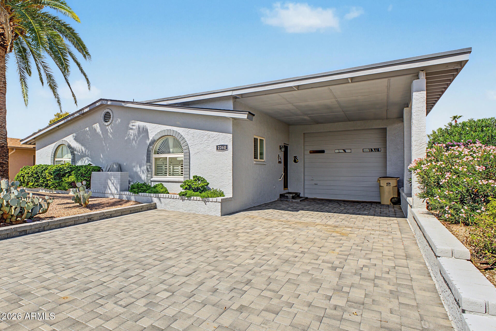 2260 N Middlecoff Drive