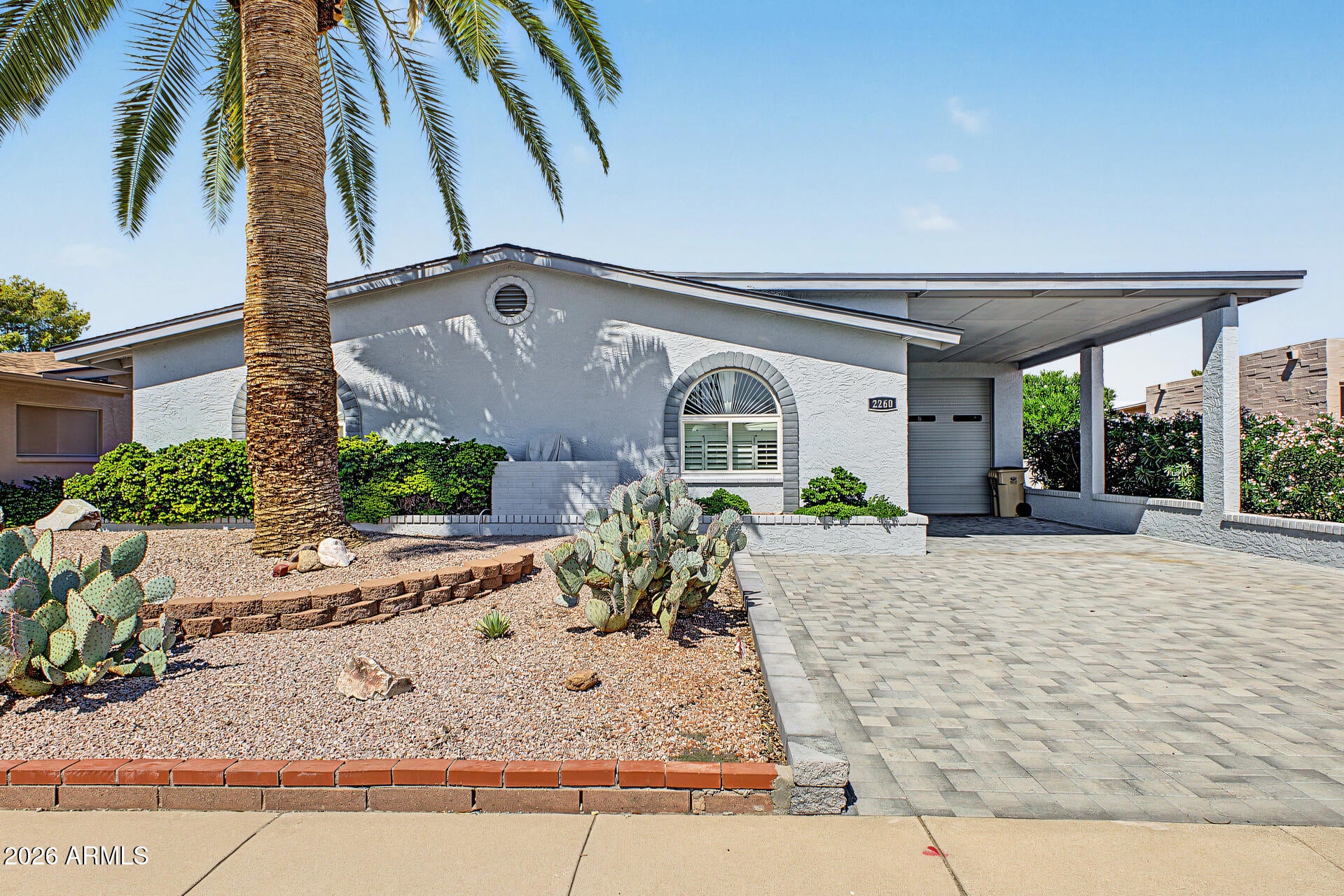 2260 N Middlecoff Drive