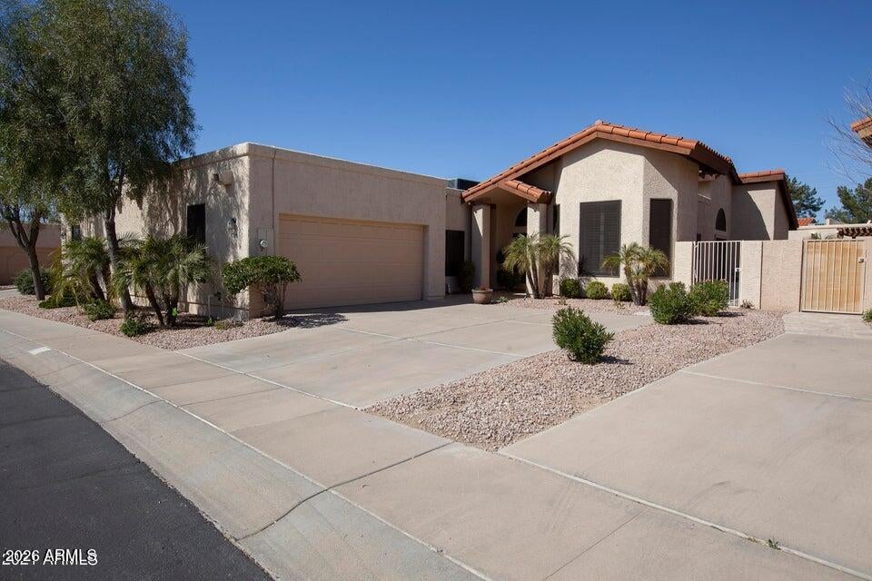 5514 E PARADISE Drive