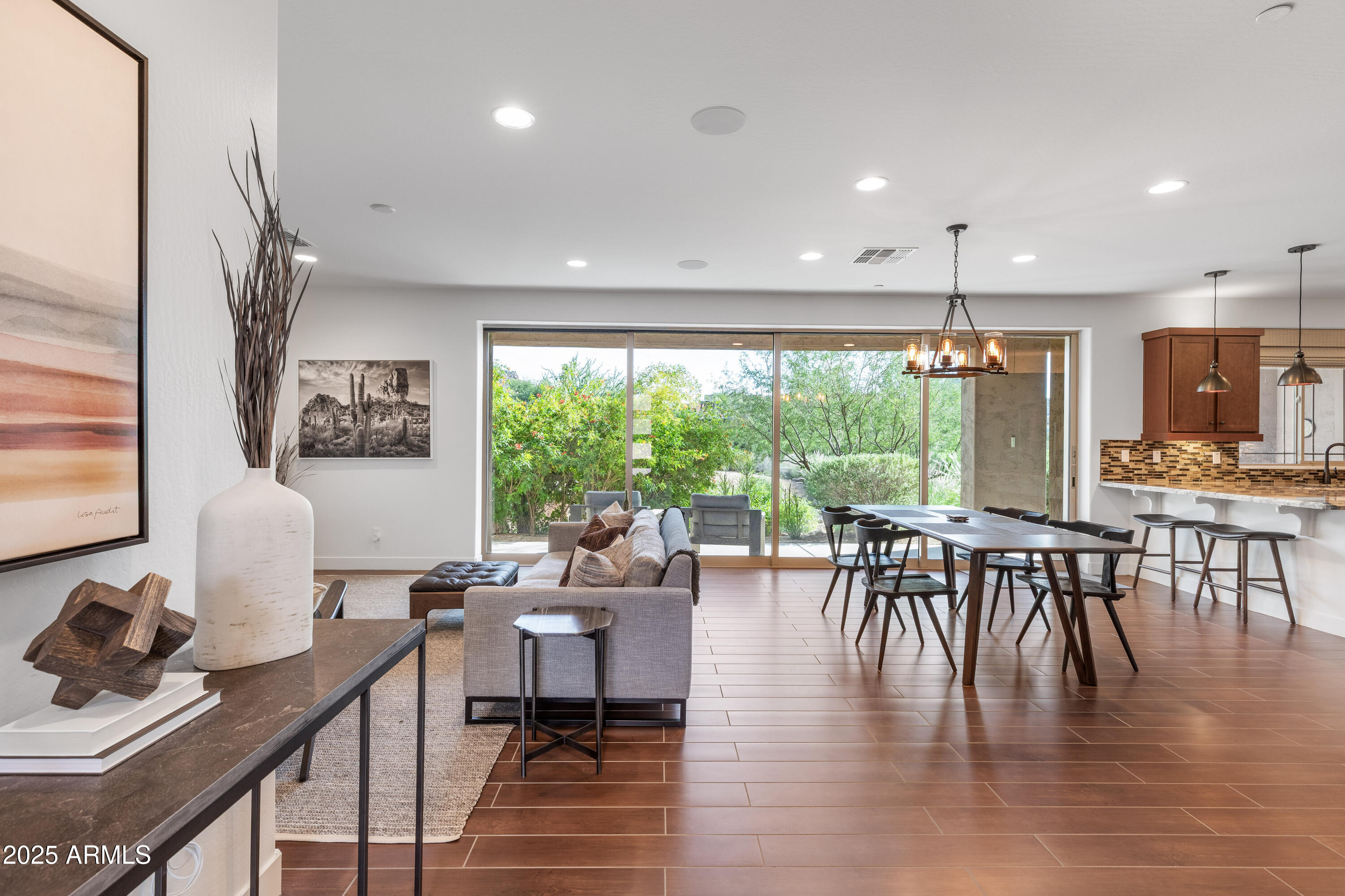 10260 E WHITE FEATHER Lane 1050