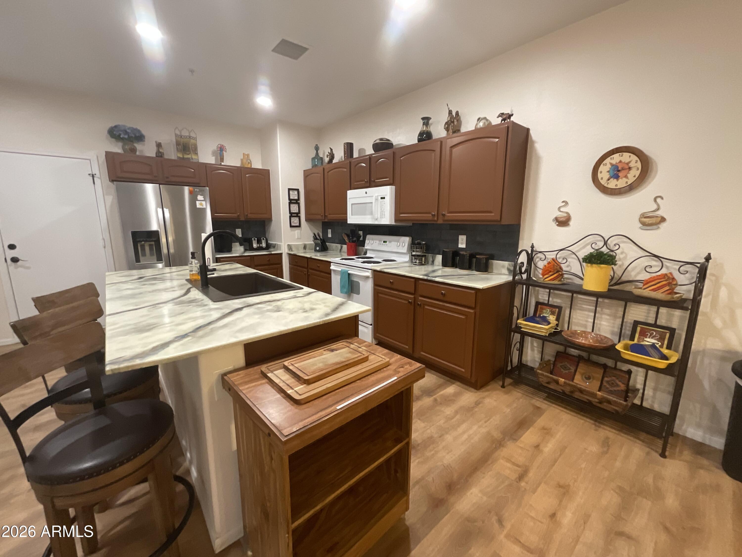 Cottonwood Square/Cottonwood Commons - Residential