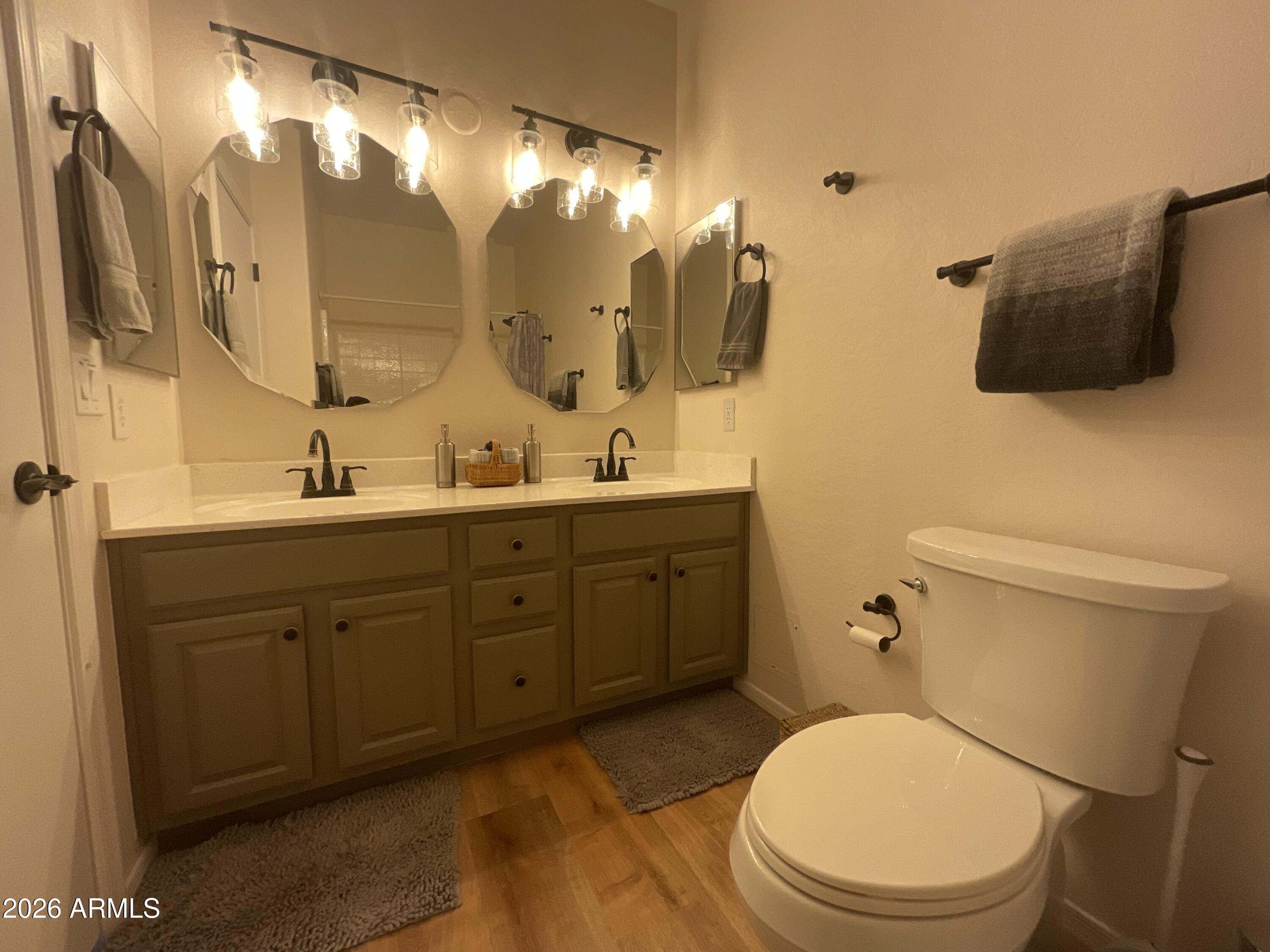 Cottonwood Square/Cottonwood Commons - Residential