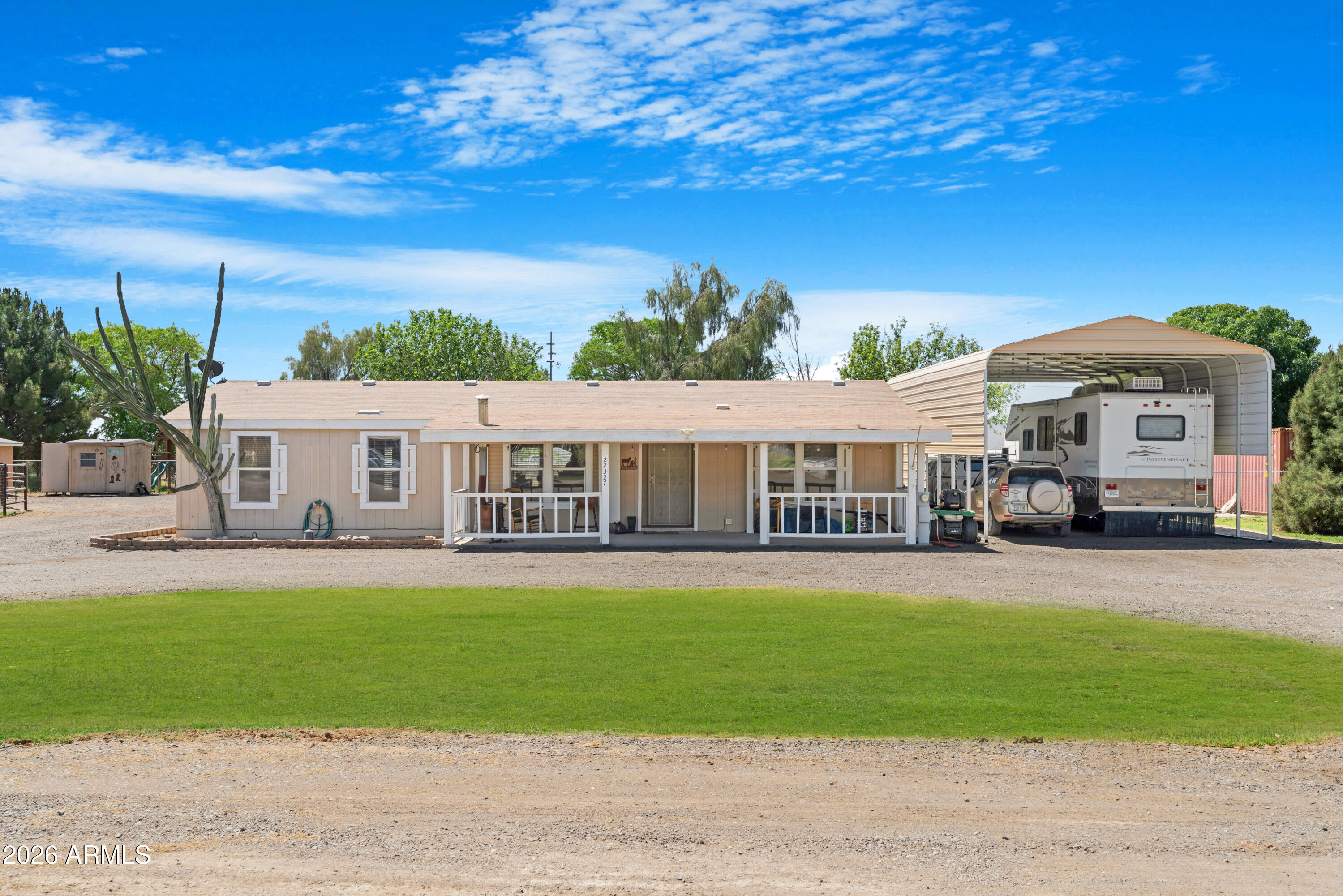 22327 W HUNTINGTON Drive