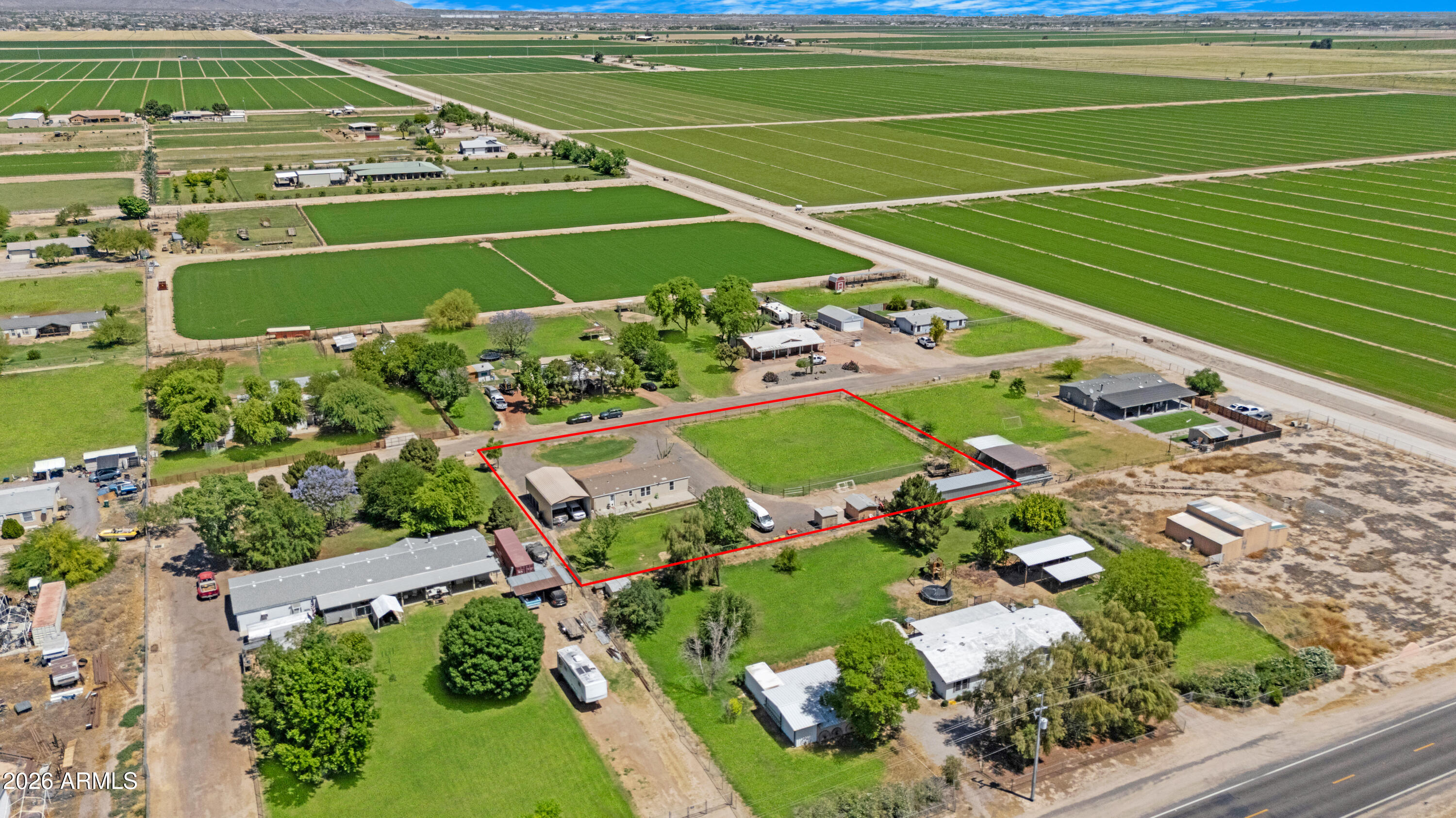 22327 W HUNTINGTON Drive