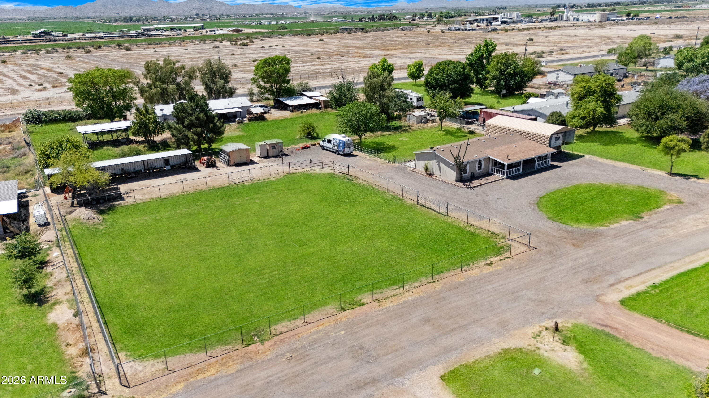 22327 W HUNTINGTON Drive