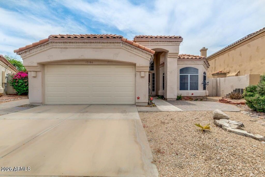 Photo of 10186 Hacienda Drive, Goodyear, AZ 85338 (MLS # 6990104)