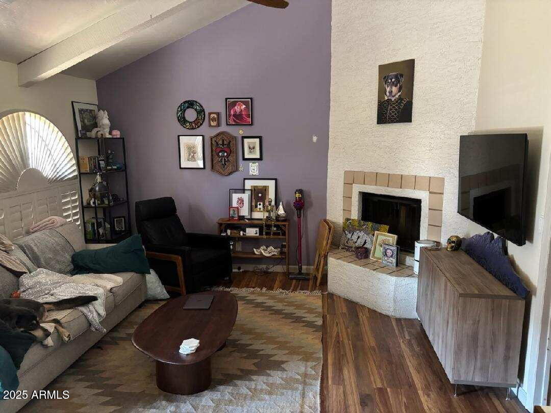 319 E CORONADO Road 1