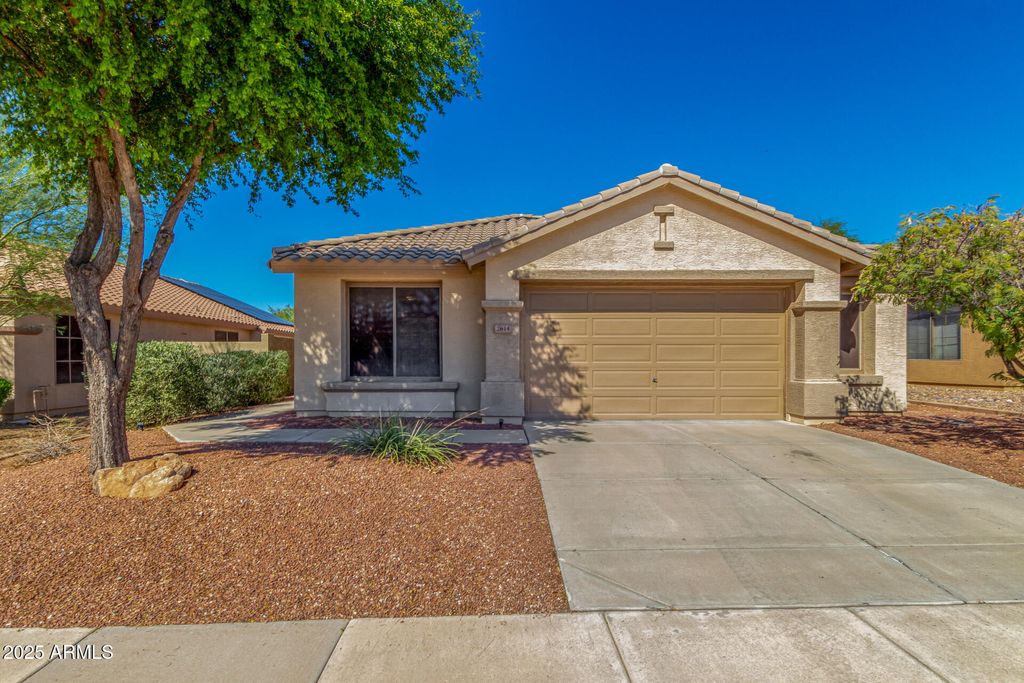 Photo of 2614 W Medinah Way, Anthem, AZ 85086 (MLS # 6934714)