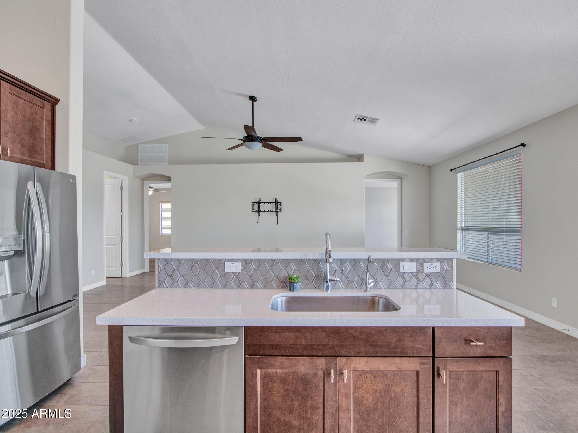 Mesa, Arizona 85212, United States, 4 Bedrooms Bedrooms, ,2 BathroomsBathrooms,Residential,Active,212846