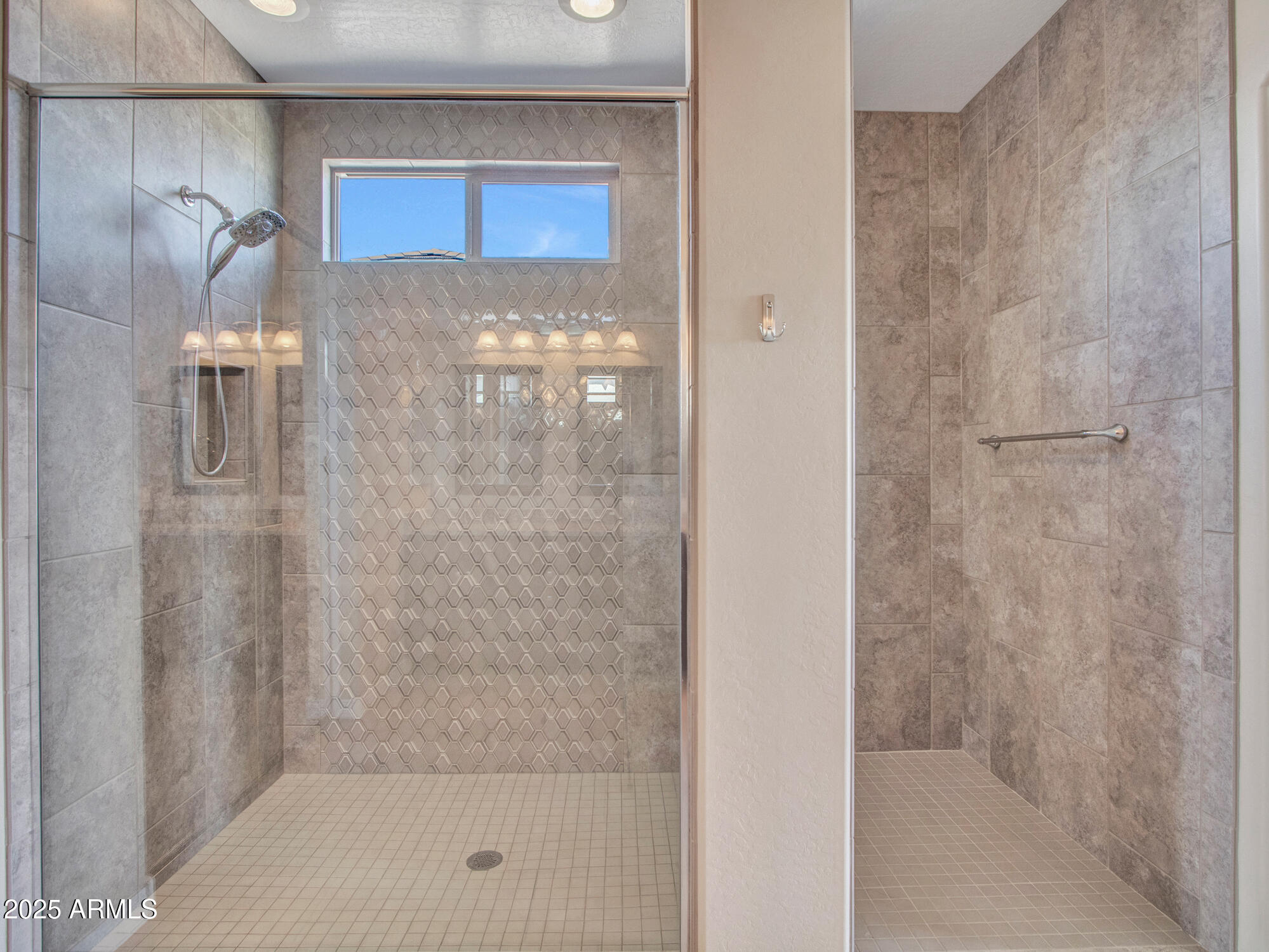 Mesa, Arizona 85212, United States, 4 Bedrooms Bedrooms, ,2 BathroomsBathrooms,Residential,Active,212846