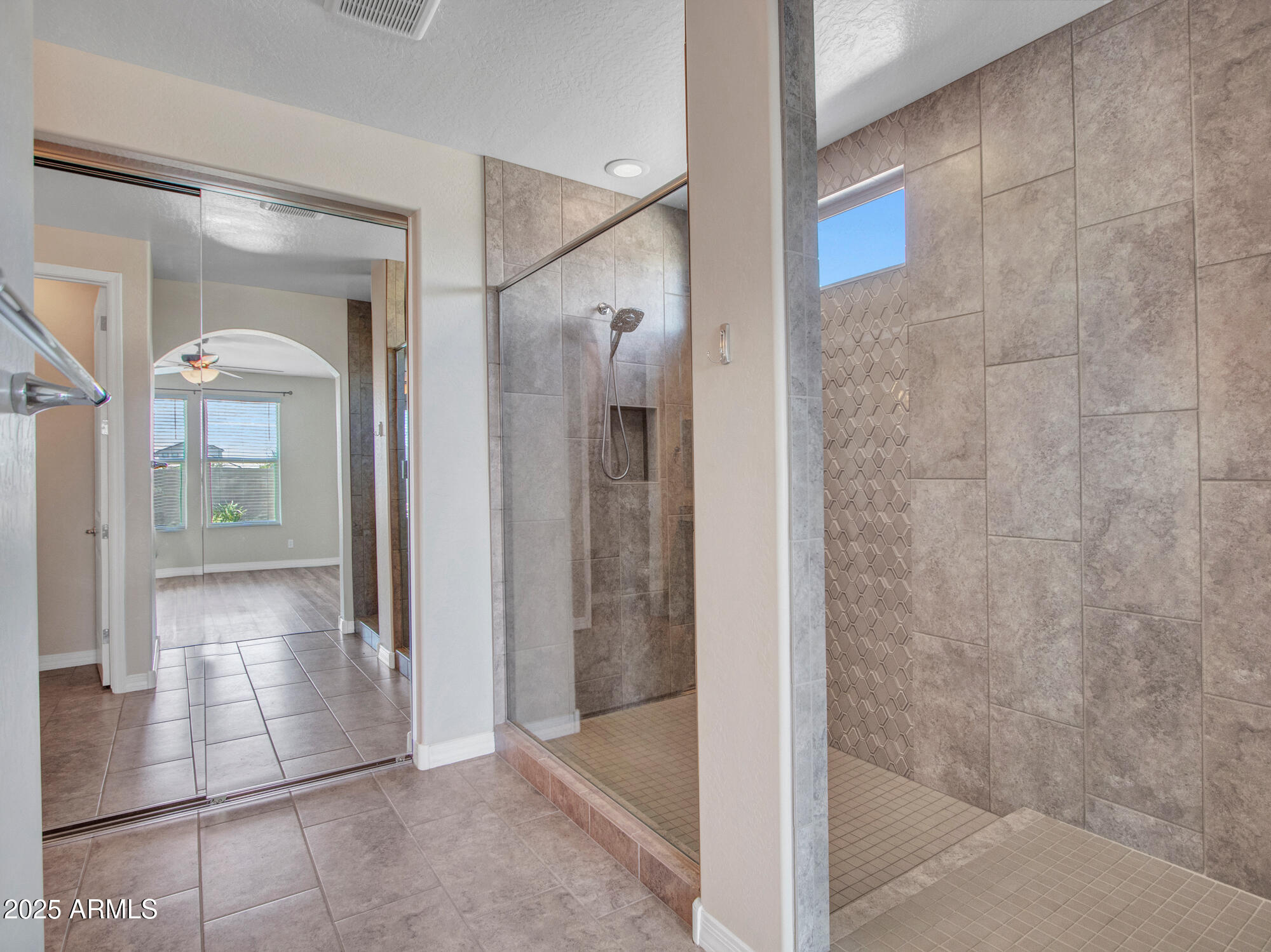 Mesa, Arizona 85212, United States, 4 Bedrooms Bedrooms, ,2 BathroomsBathrooms,Residential,Active,212846