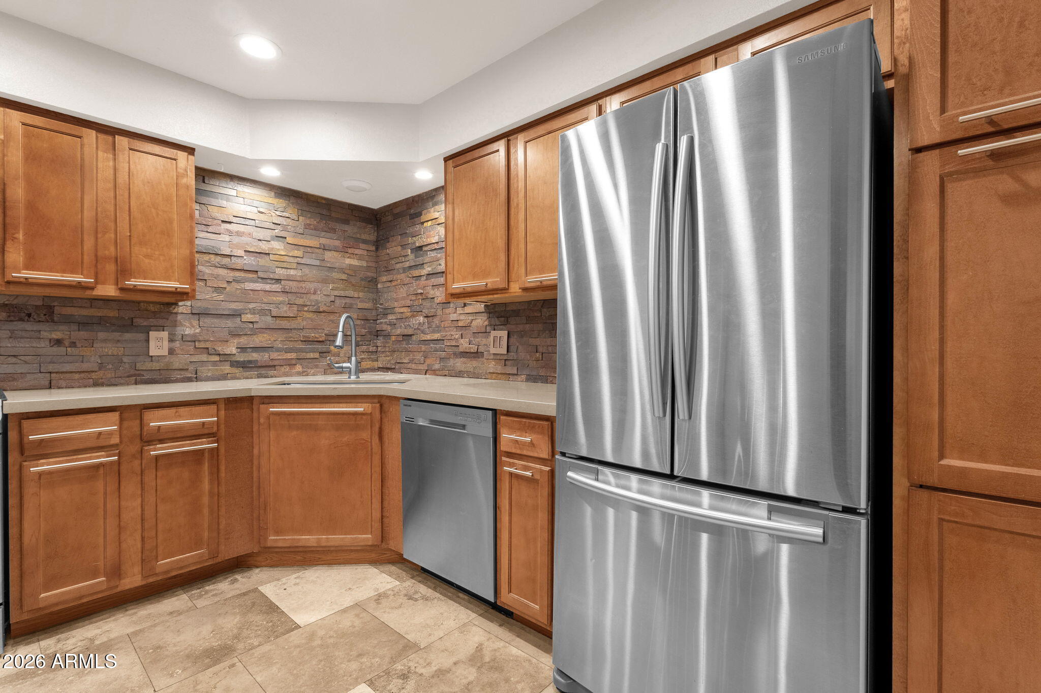 8787 E MOUNTAIN VIEW Road 1123