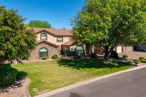 Single Family Residence in Phoenix AZ 11827 TUZIGOOT Court 64.jpg