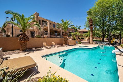 Single Family Residence in Phoenix AZ 11827 TUZIGOOT Court 22.jpg