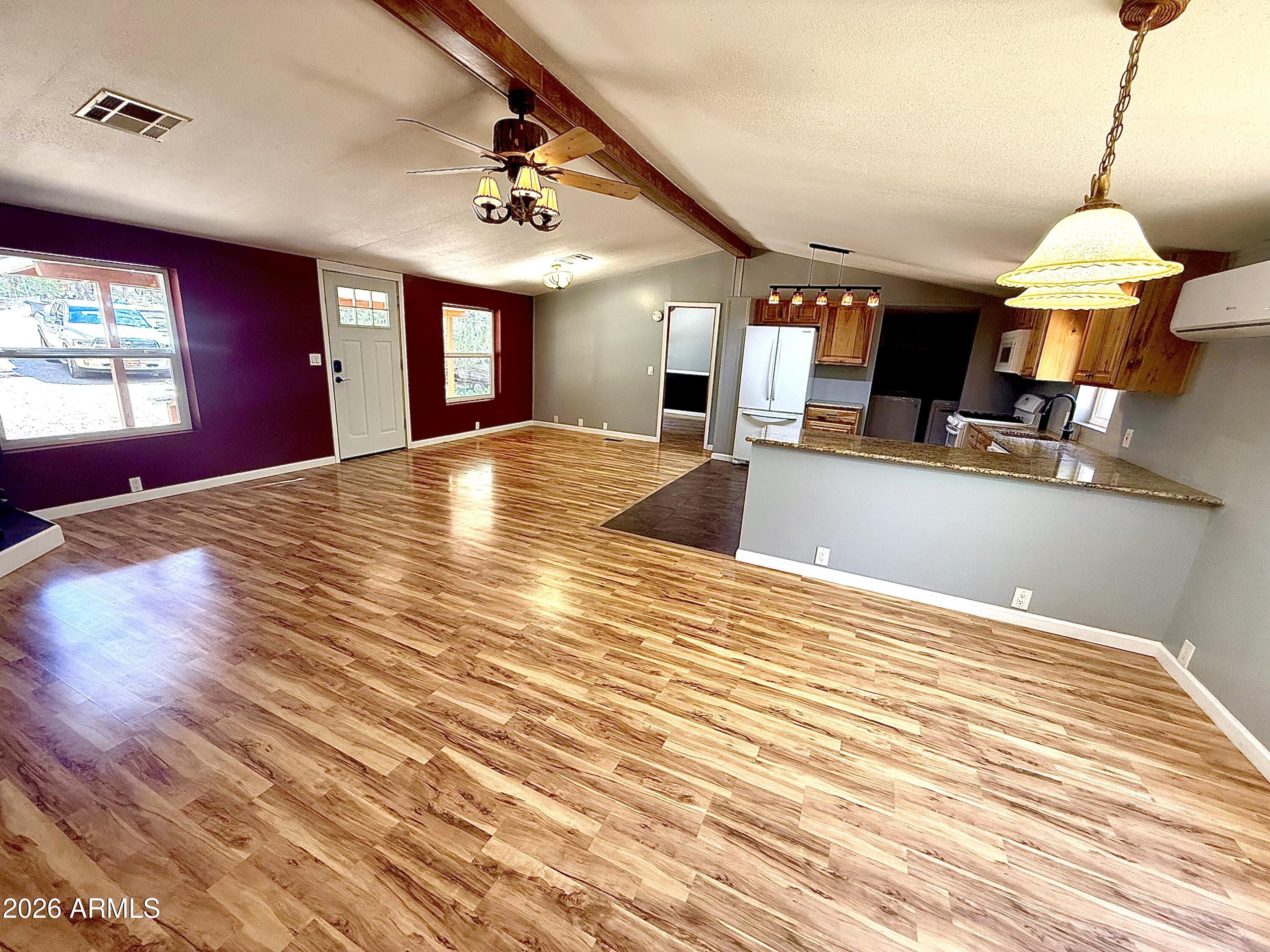 1406 N MATTERHORN Road