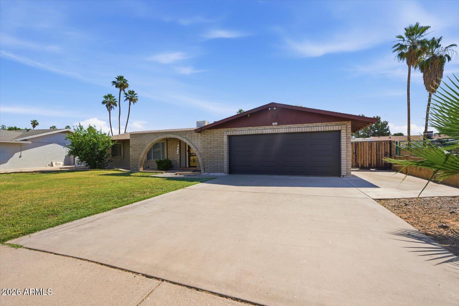 703 N FOREST --